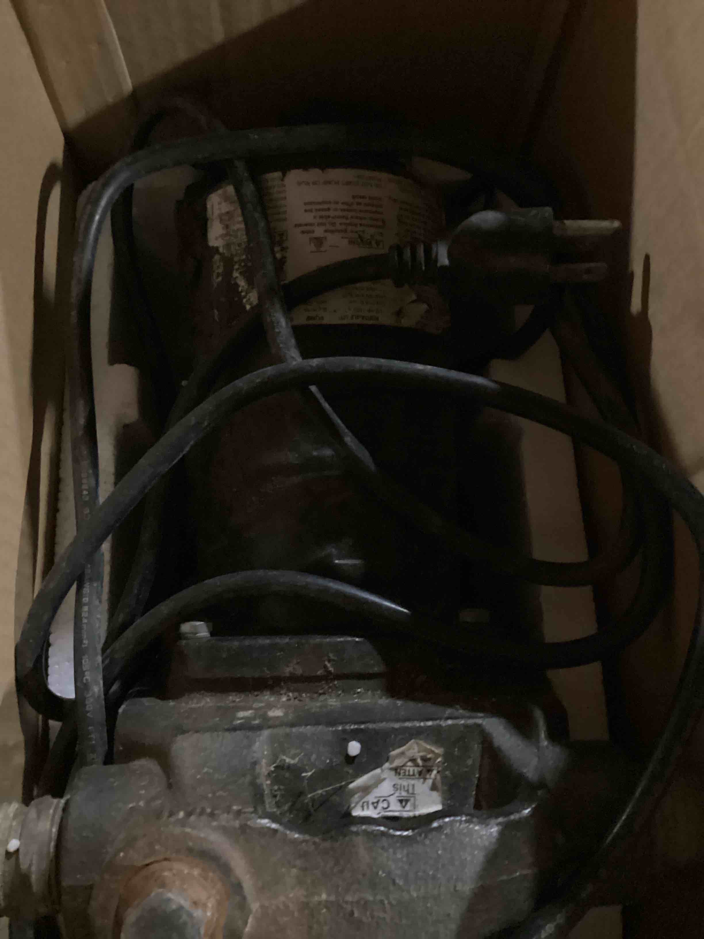 https://s3.amazonaws.com/lotting-images-prod/bidfta/ORG6666992_1730293112210.jpeg