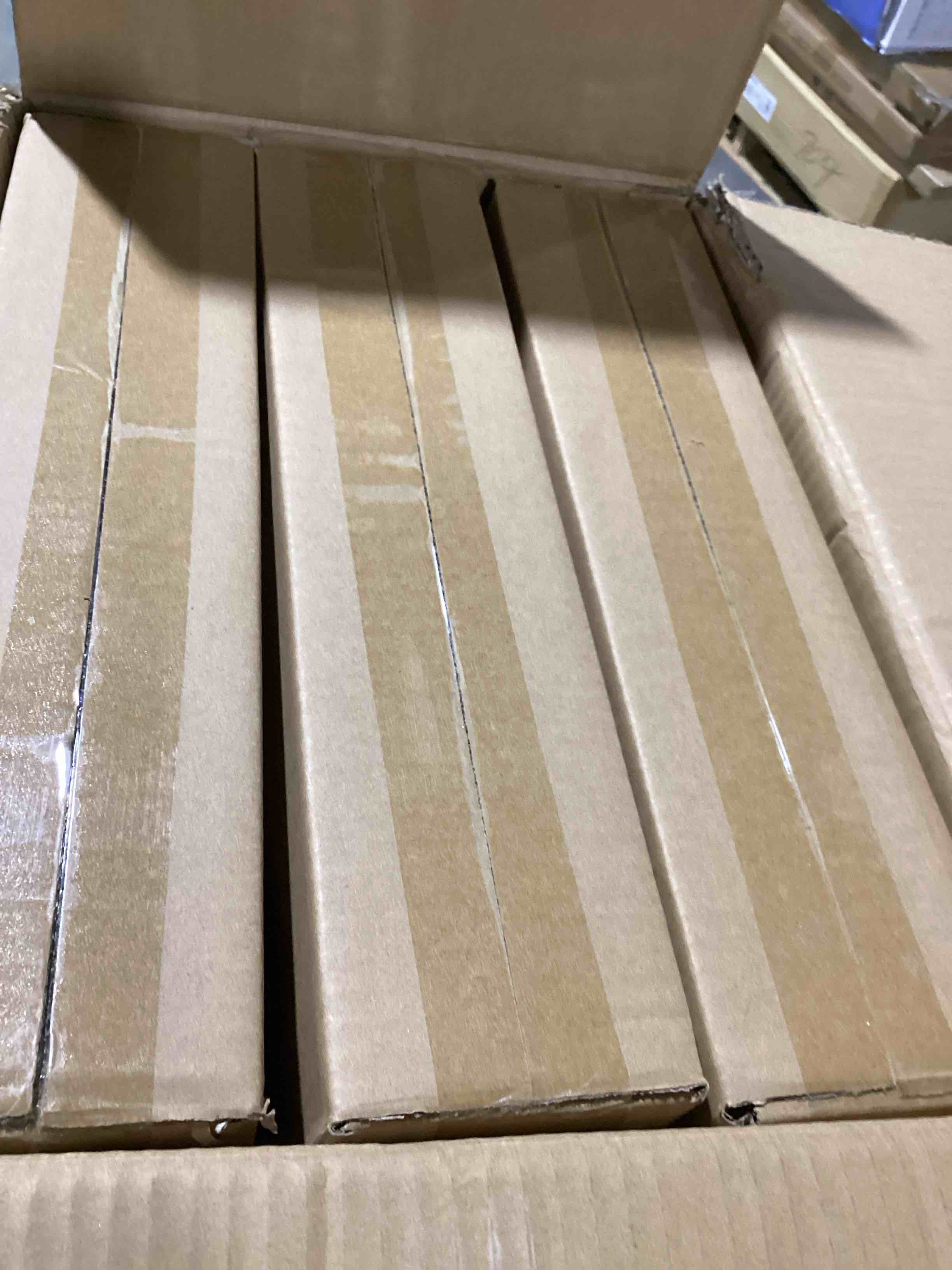 https://s3.amazonaws.com/lotting-images-prod/bidfta/ORG6667167_1730389814165.jpeg