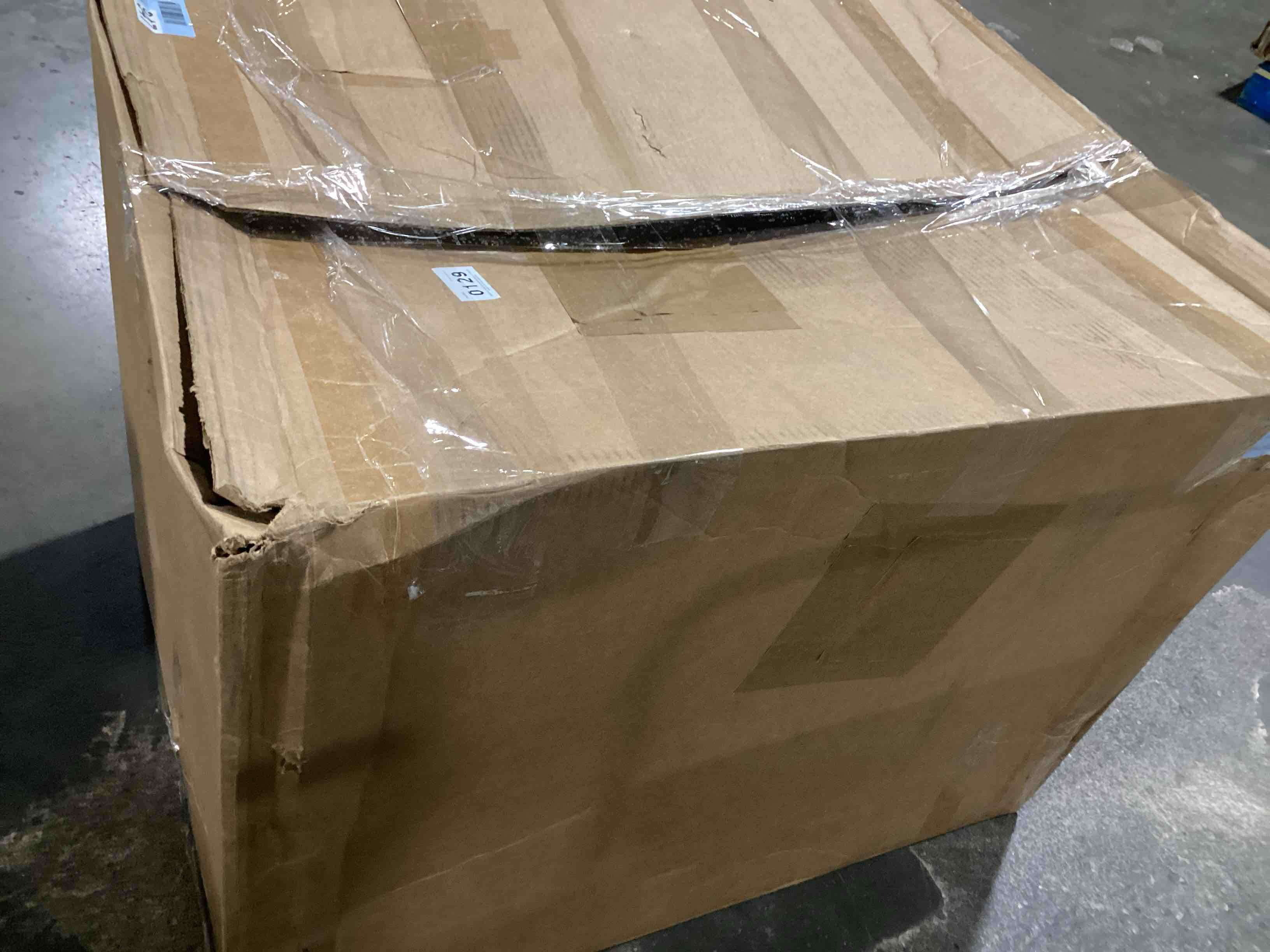https://s3.amazonaws.com/lotting-images-prod/bidfta/ORG6667797_1731088799510.jpeg