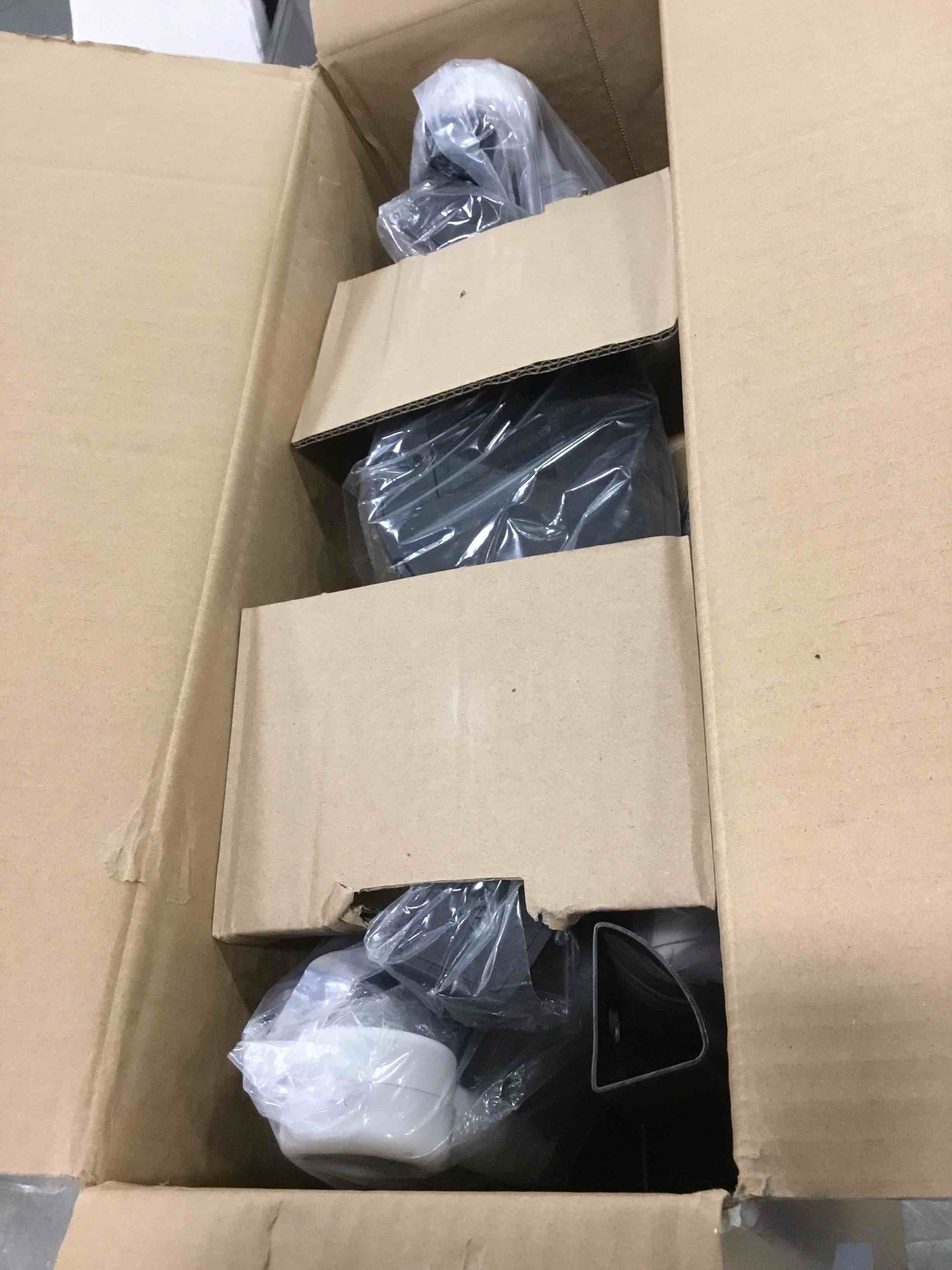 https://s3.amazonaws.com/lotting-images-prod/bidfta/ORG6677005_1722642790805.jpeg