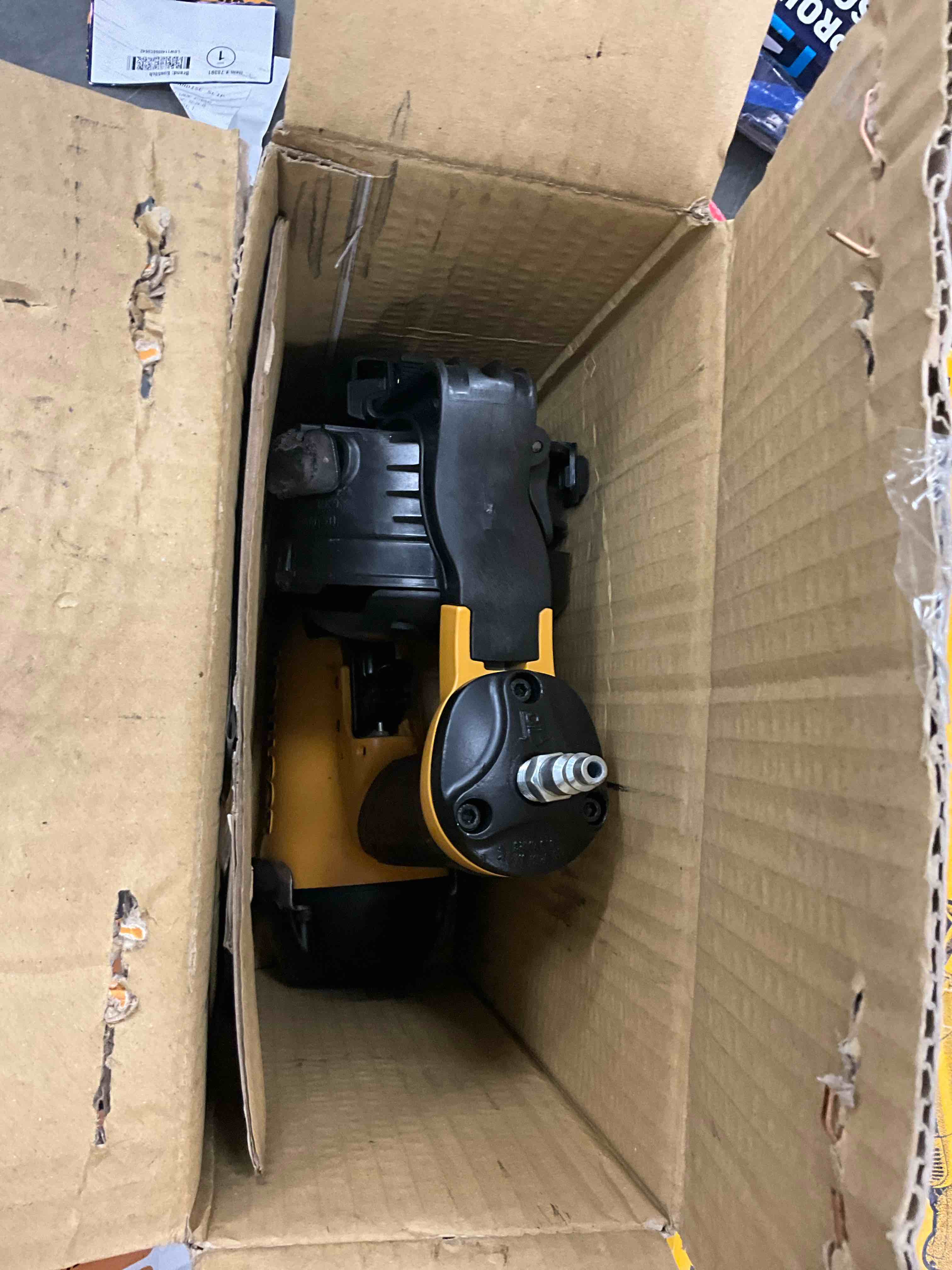 https://s3.amazonaws.com/lotting-images-prod/bidfta/ORG6683295_1732136985979.jpeg