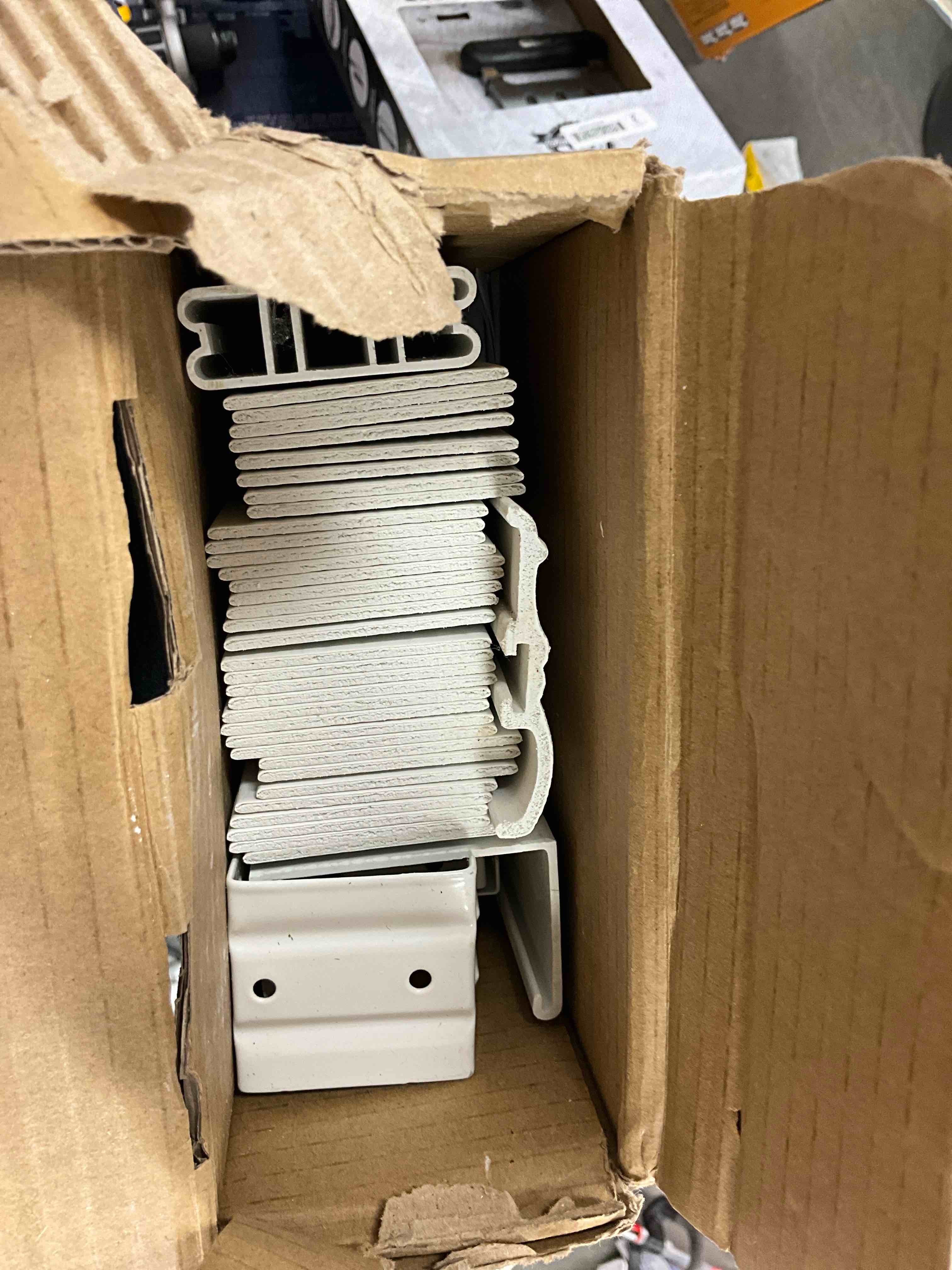 https://s3.amazonaws.com/lotting-images-prod/bidfta/ORG6683314_1732140765159.jpeg