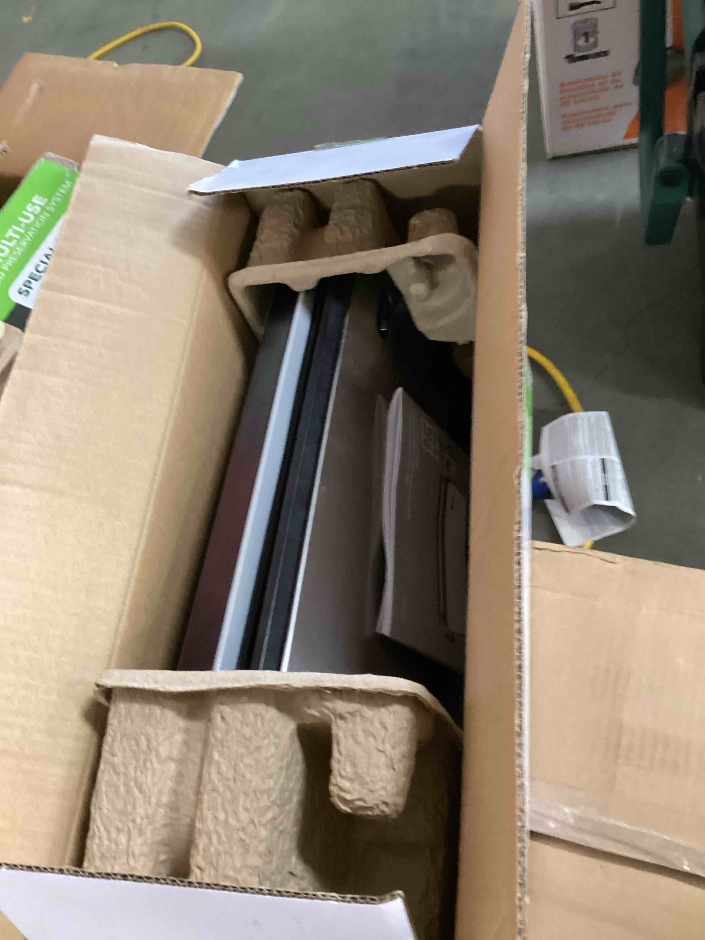 https://s3.amazonaws.com/lotting-images-prod/bidfta/ORG6684972_1724166714366.jpeg