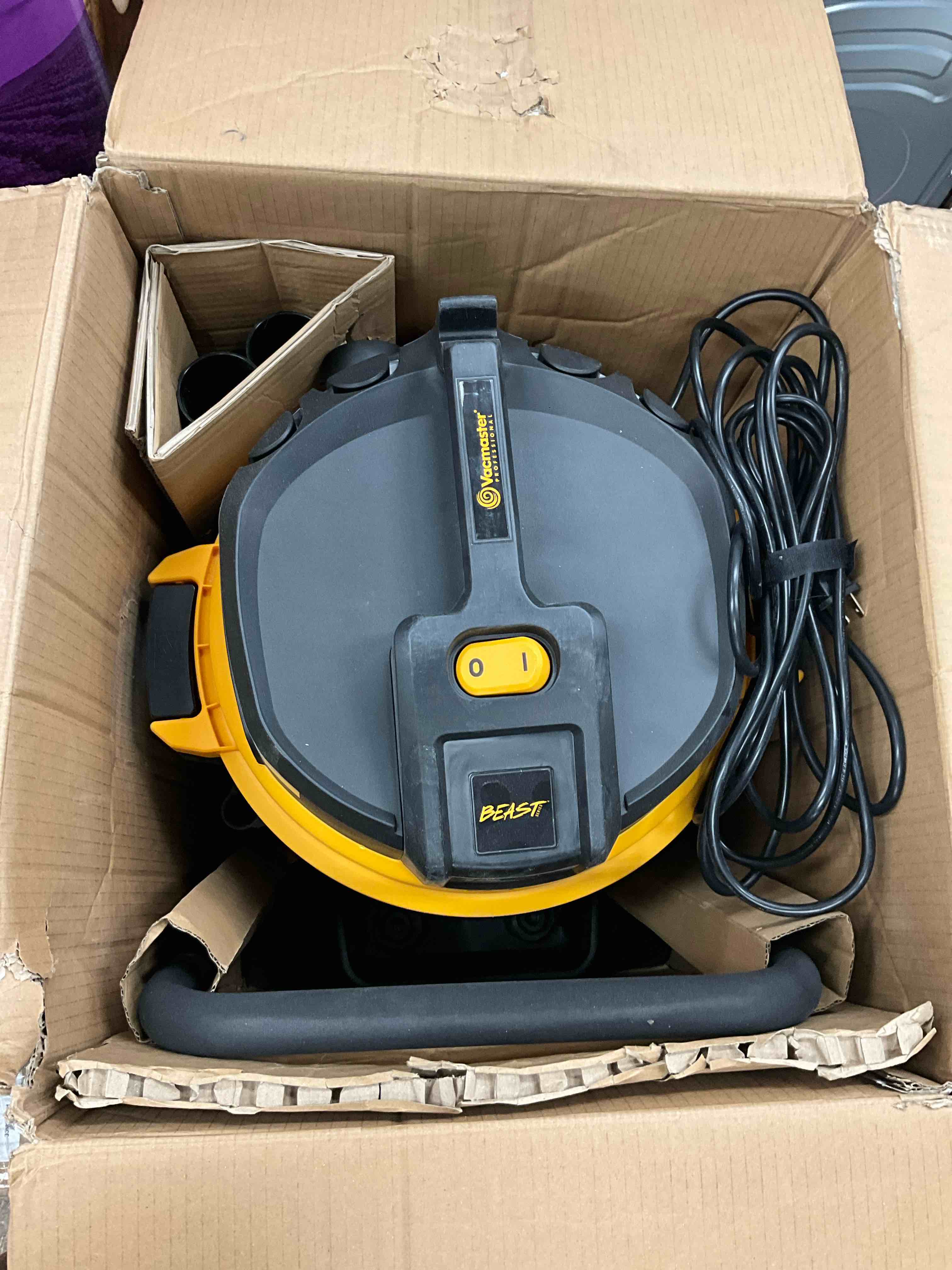 https://s3.amazonaws.com/lotting-images-prod/bidfta/ORG6685121_1724769761608.jpeg