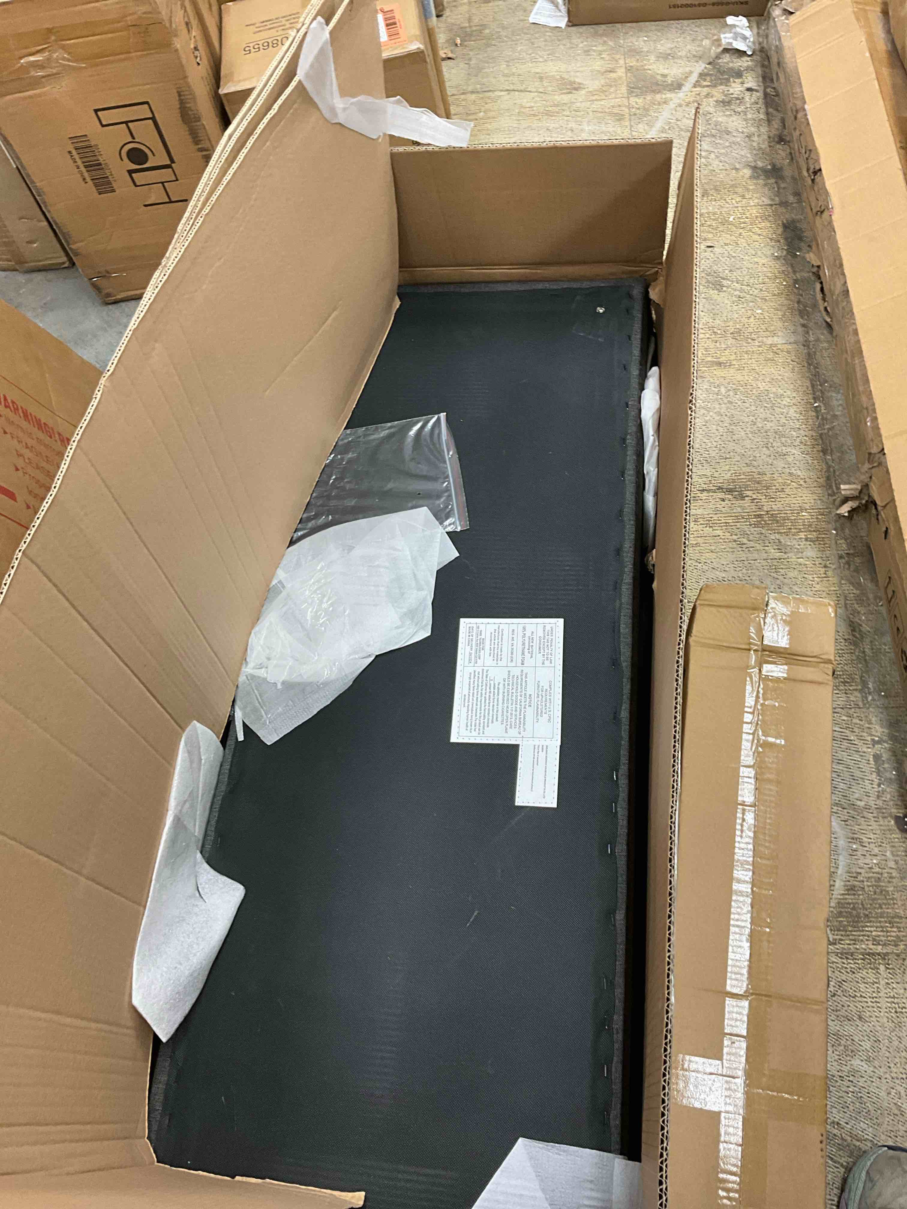 https://s3.amazonaws.com/lotting-images-prod/bidfta/ORG6687186_1730221075161.jpeg