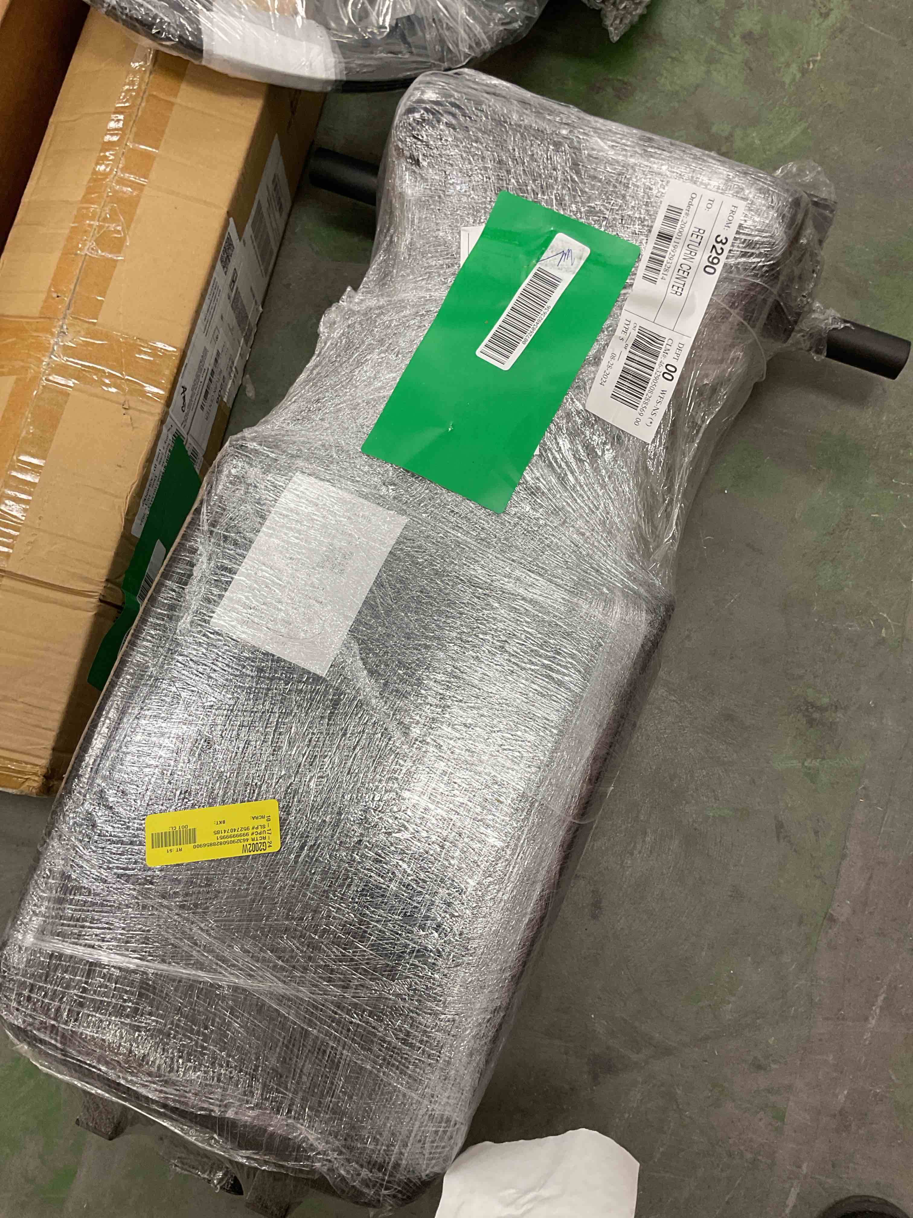 https://s3.amazonaws.com/lotting-images-prod/bidfta/ORG6687278_1730563985327.jpeg