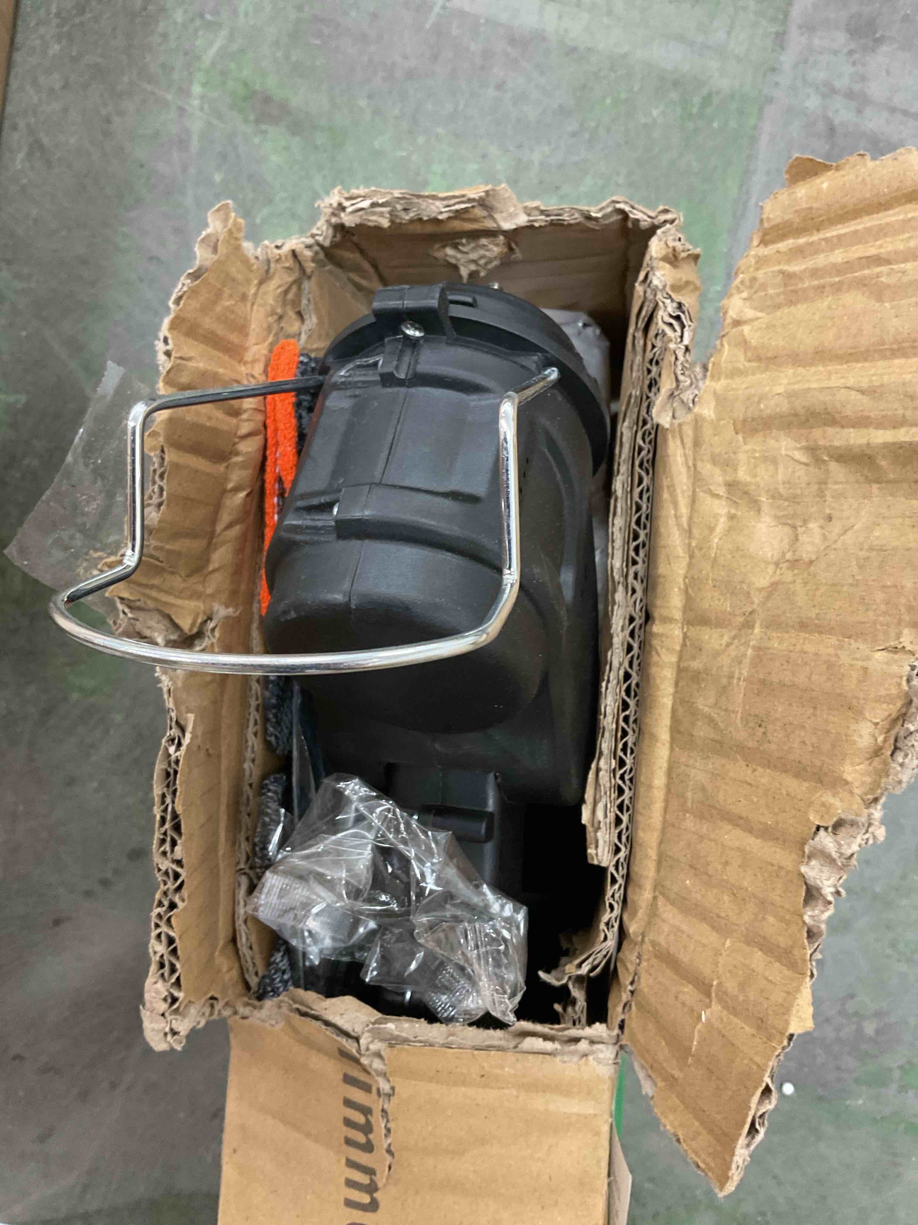 https://s3.amazonaws.com/lotting-images-prod/bidfta/ORG6687287_1730565474447.jpeg