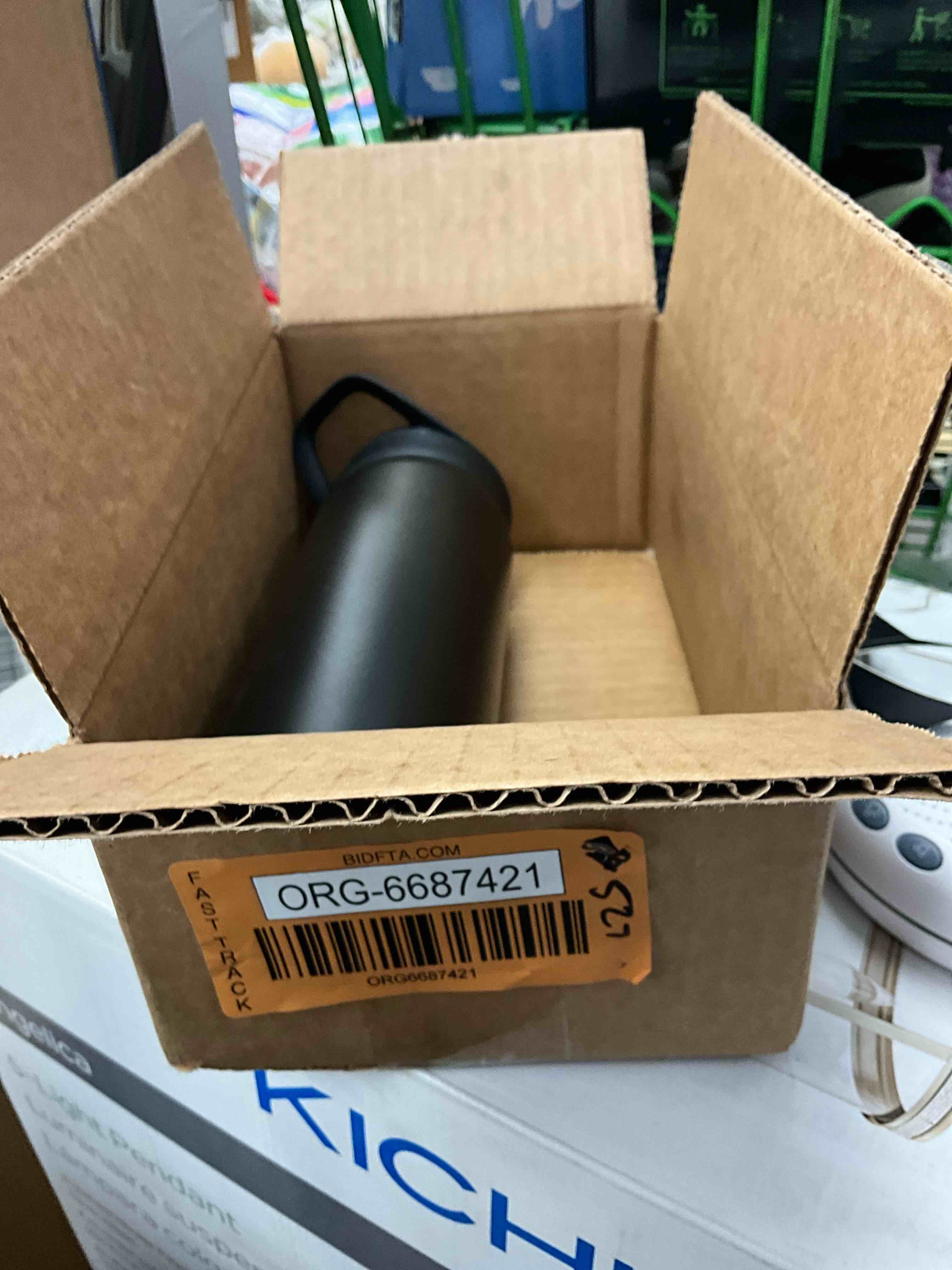 https://s3.amazonaws.com/lotting-images-prod/bidfta/ORG6687421_1731522599408.jpeg