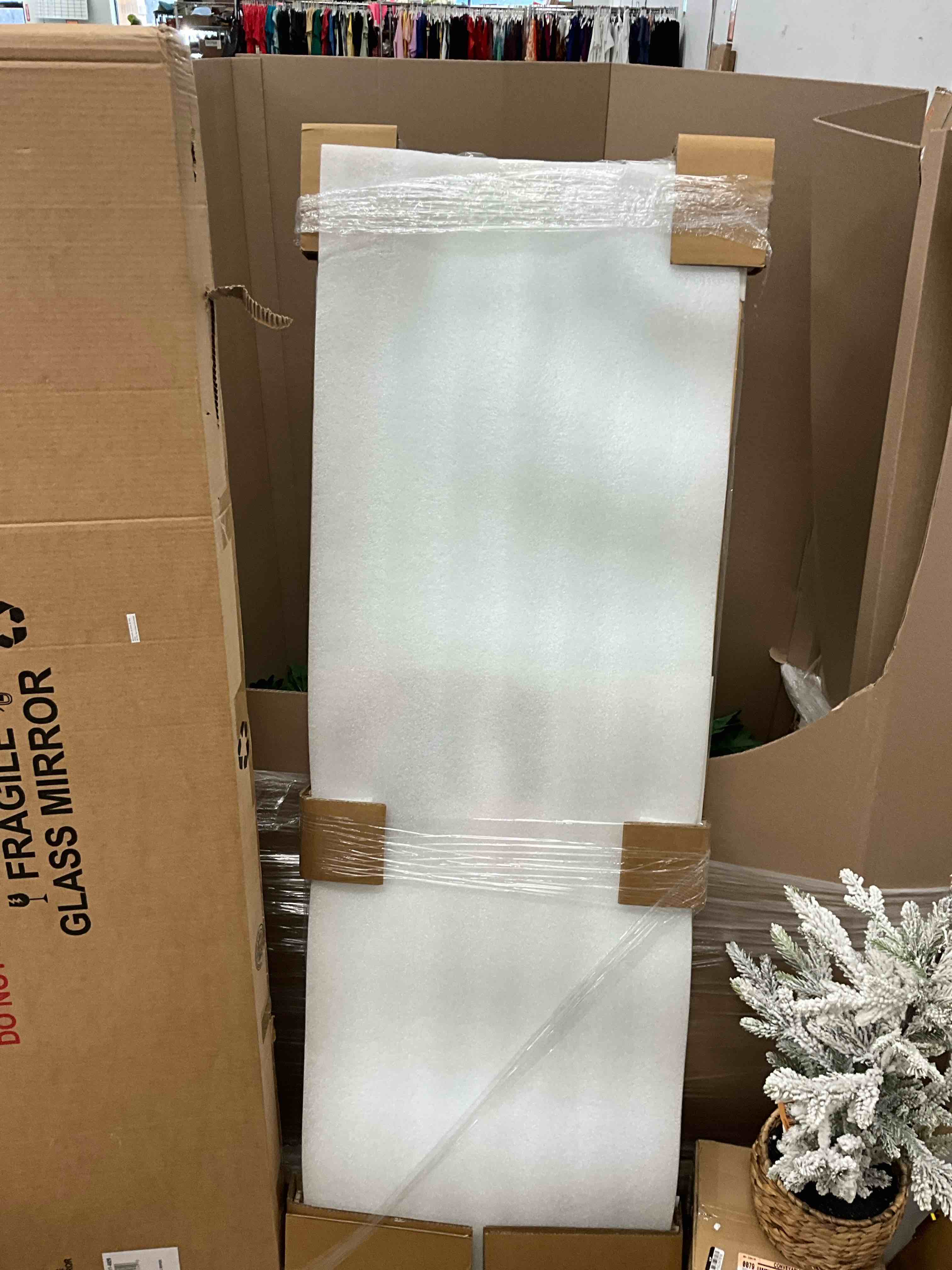 https://s3.amazonaws.com/lotting-images-prod/bidfta/ORG6687493_1734967784890.jpeg