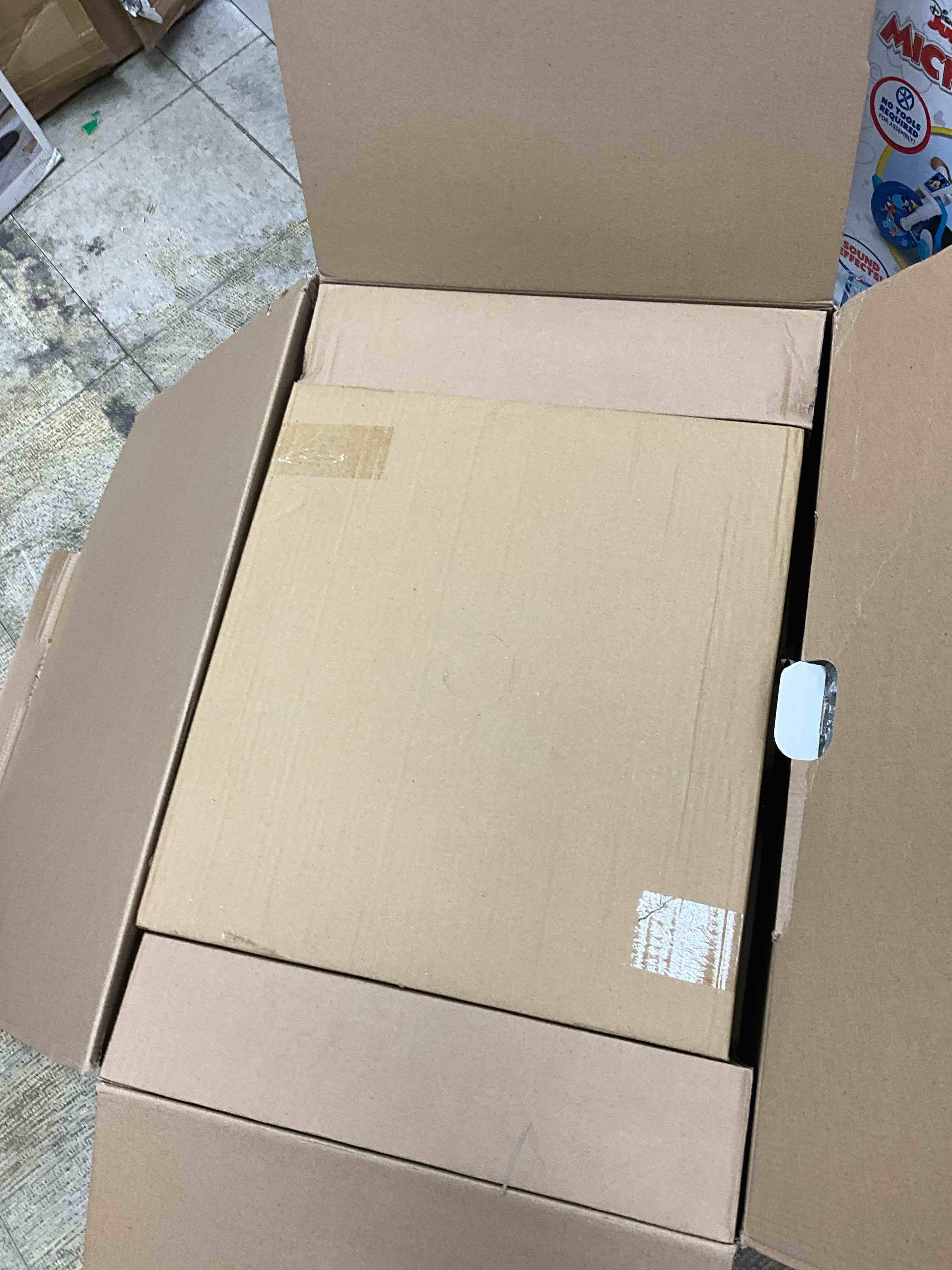 https://s3.amazonaws.com/lotting-images-prod/bidfta/ORG6687496_1734968107827.jpeg