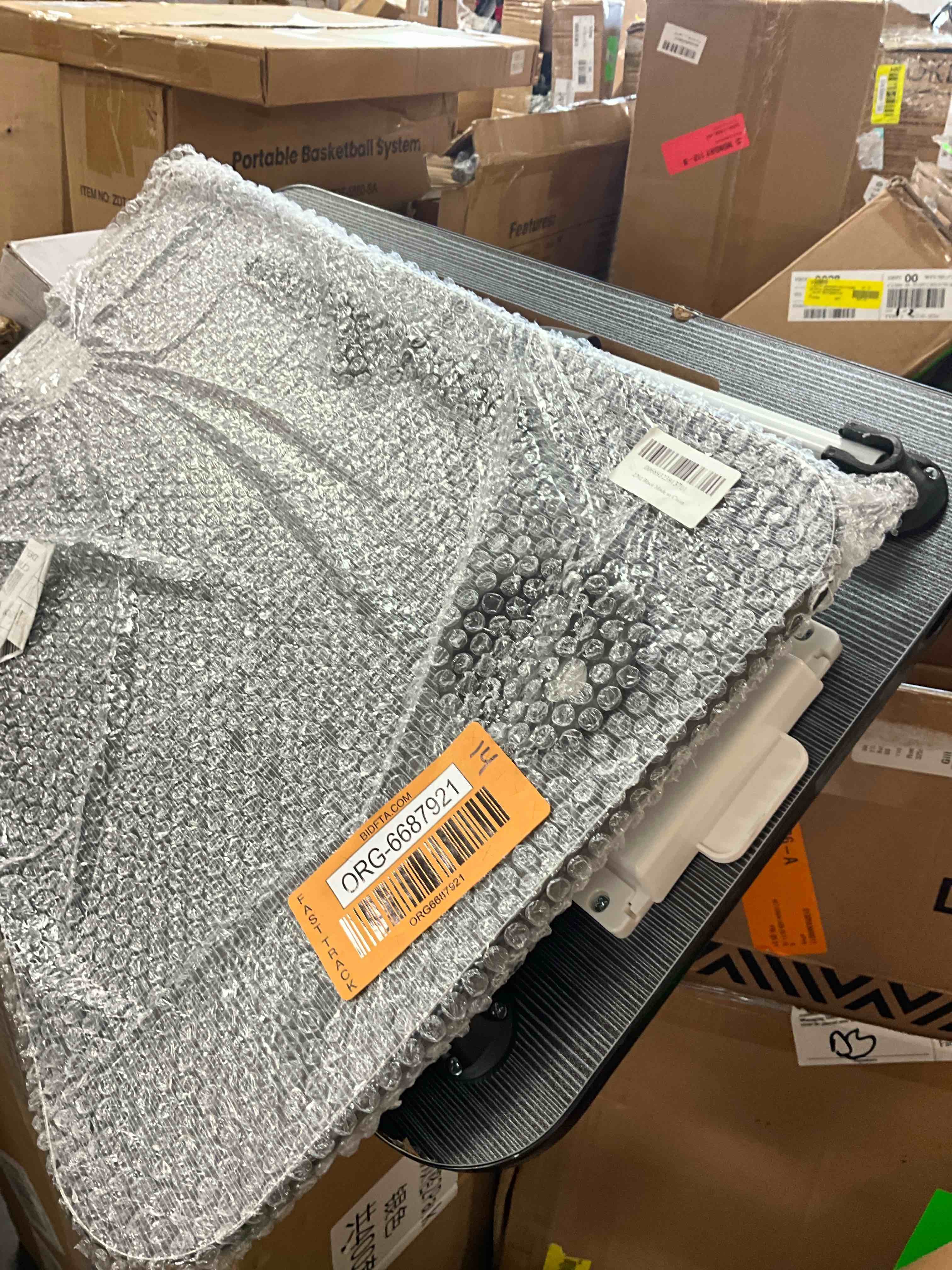 https://s3.amazonaws.com/lotting-images-prod/bidfta/ORG6687921_1736796526582.jpeg