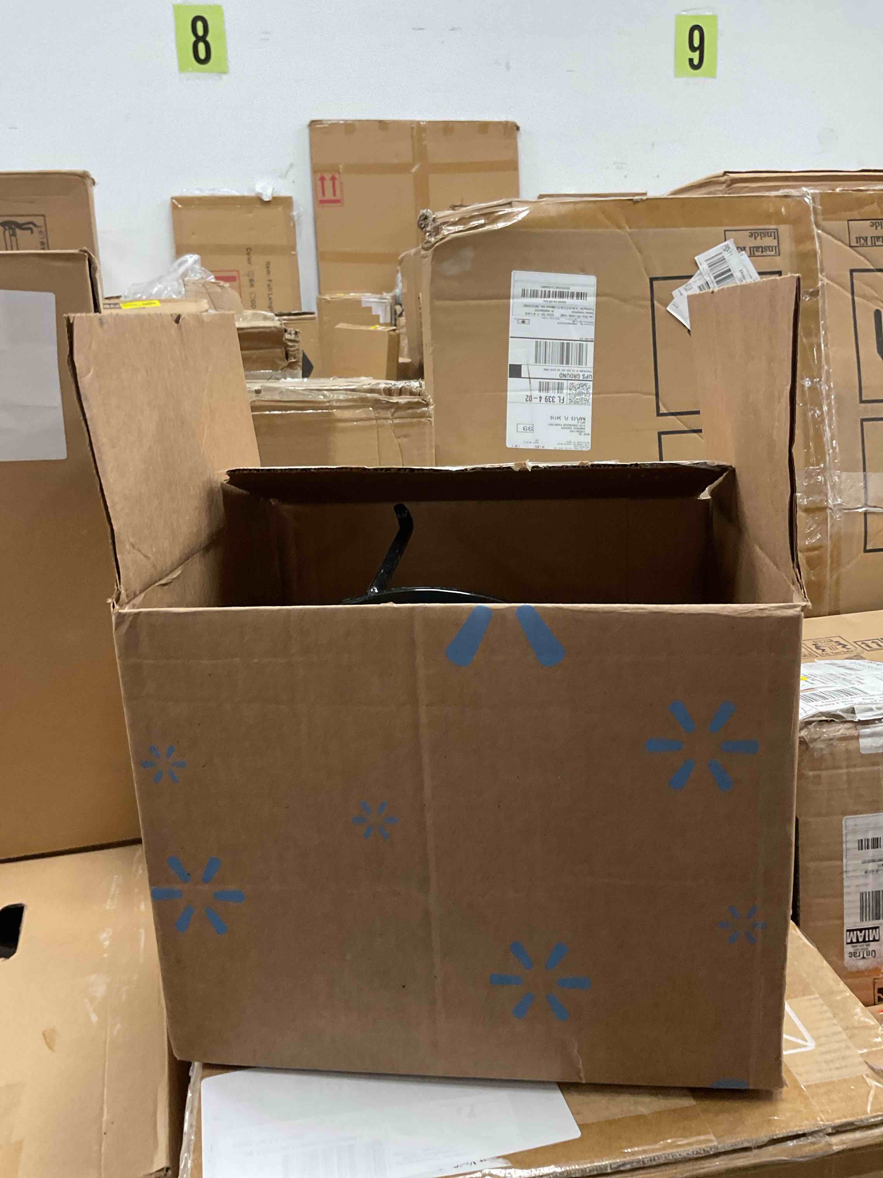 https://s3.amazonaws.com/lotting-images-prod/bidfta/ORG6688052_1737212405147.jpeg