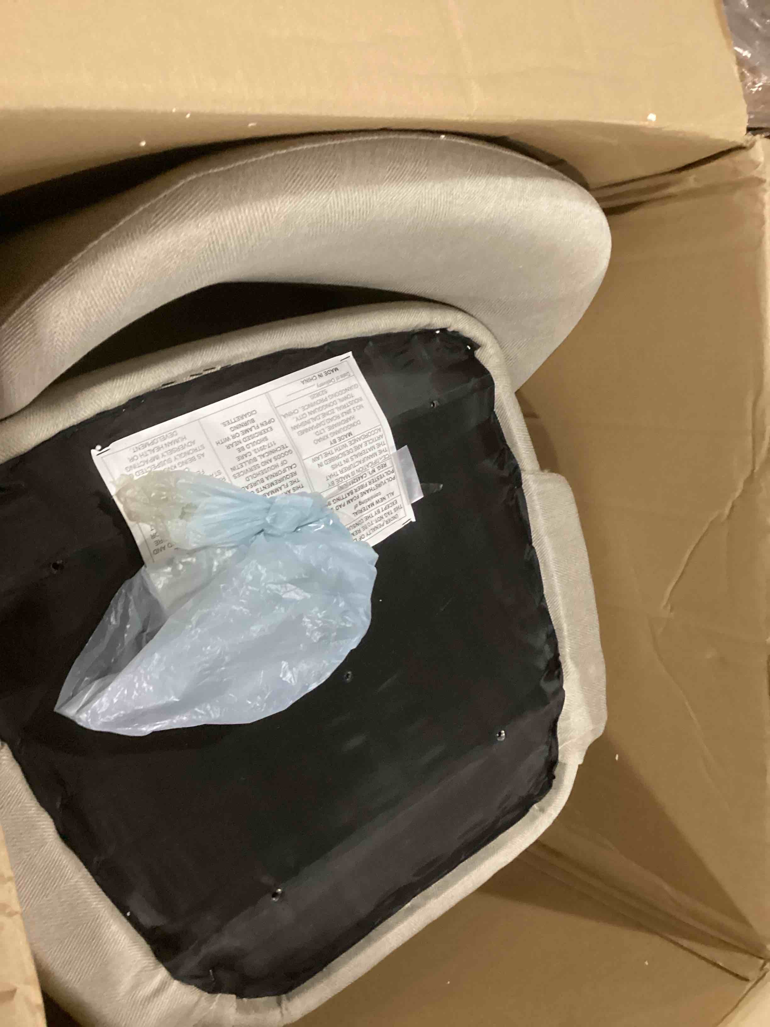 https://s3.amazonaws.com/lotting-images-prod/bidfta/ORG6692666_1724951195221.jpeg