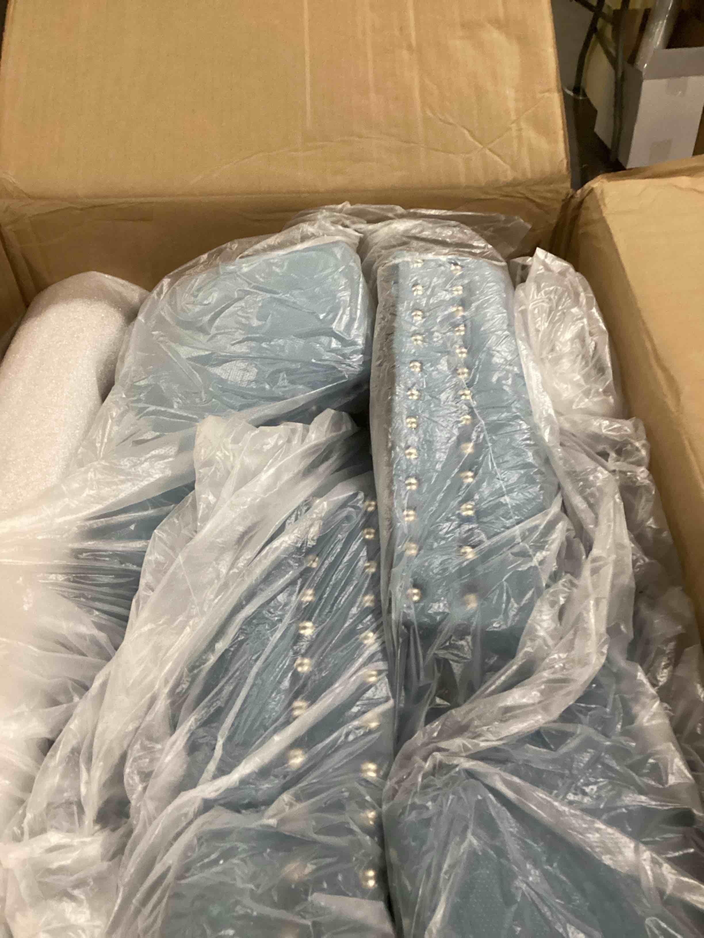 https://s3.amazonaws.com/lotting-images-prod/bidfta/ORG6692687_1724957631927.jpeg
