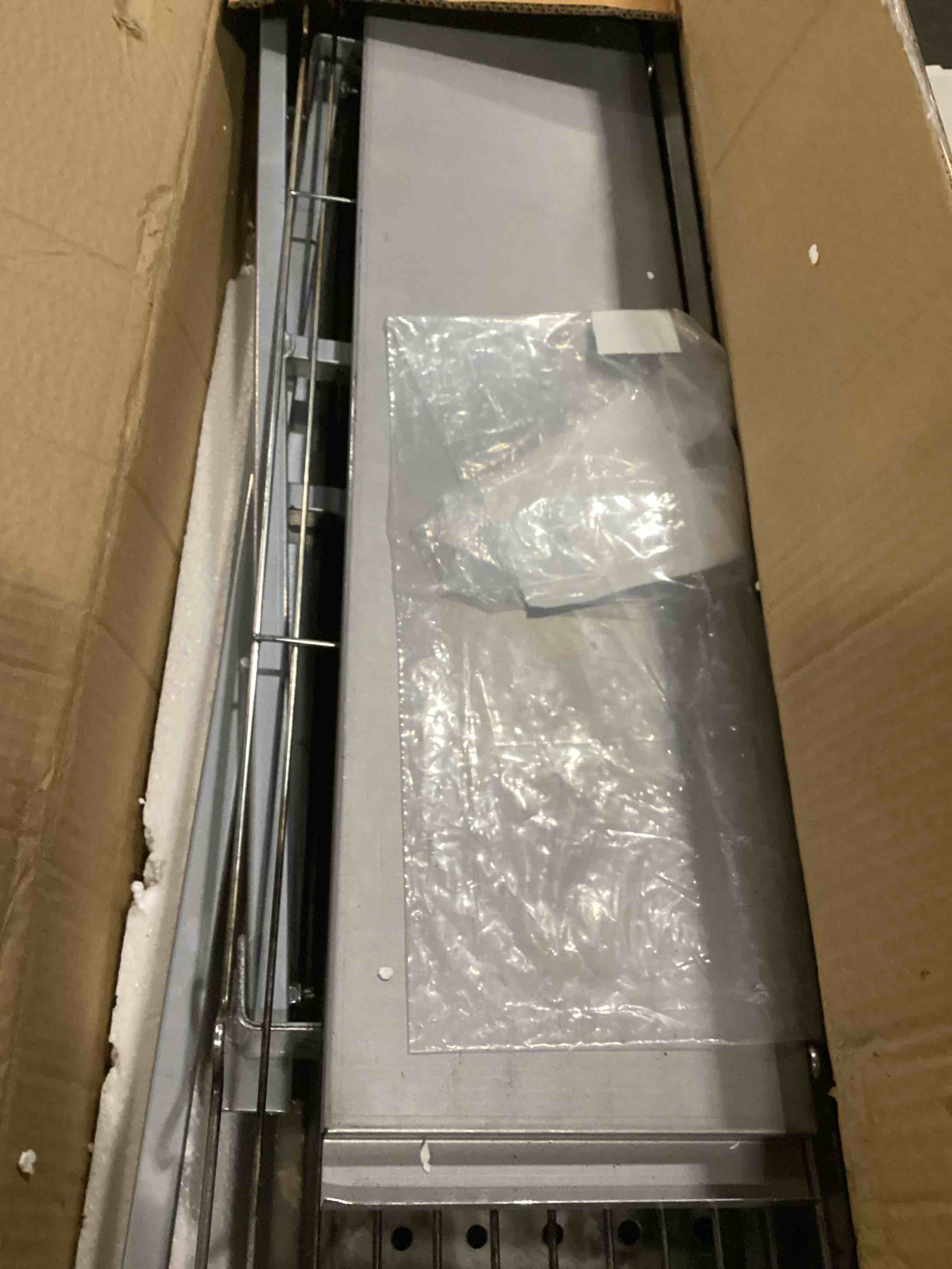 https://s3.amazonaws.com/lotting-images-prod/bidfta/ORG6693164_1725554949966.jpeg