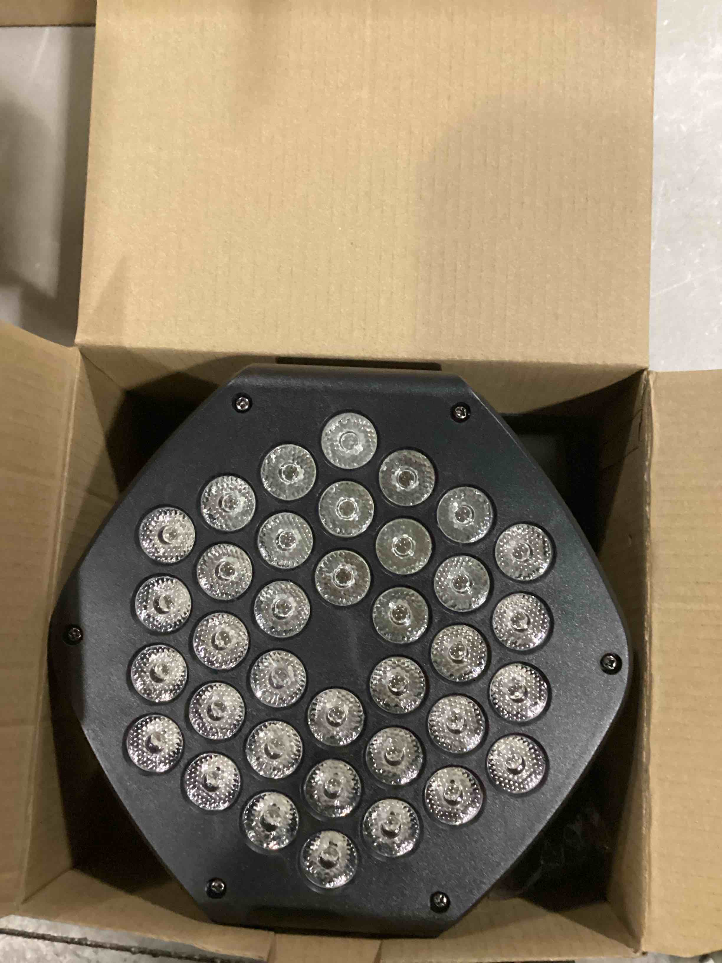 https://s3.amazonaws.com/lotting-images-prod/bidfta/ORG6693236_1725624004098.jpeg