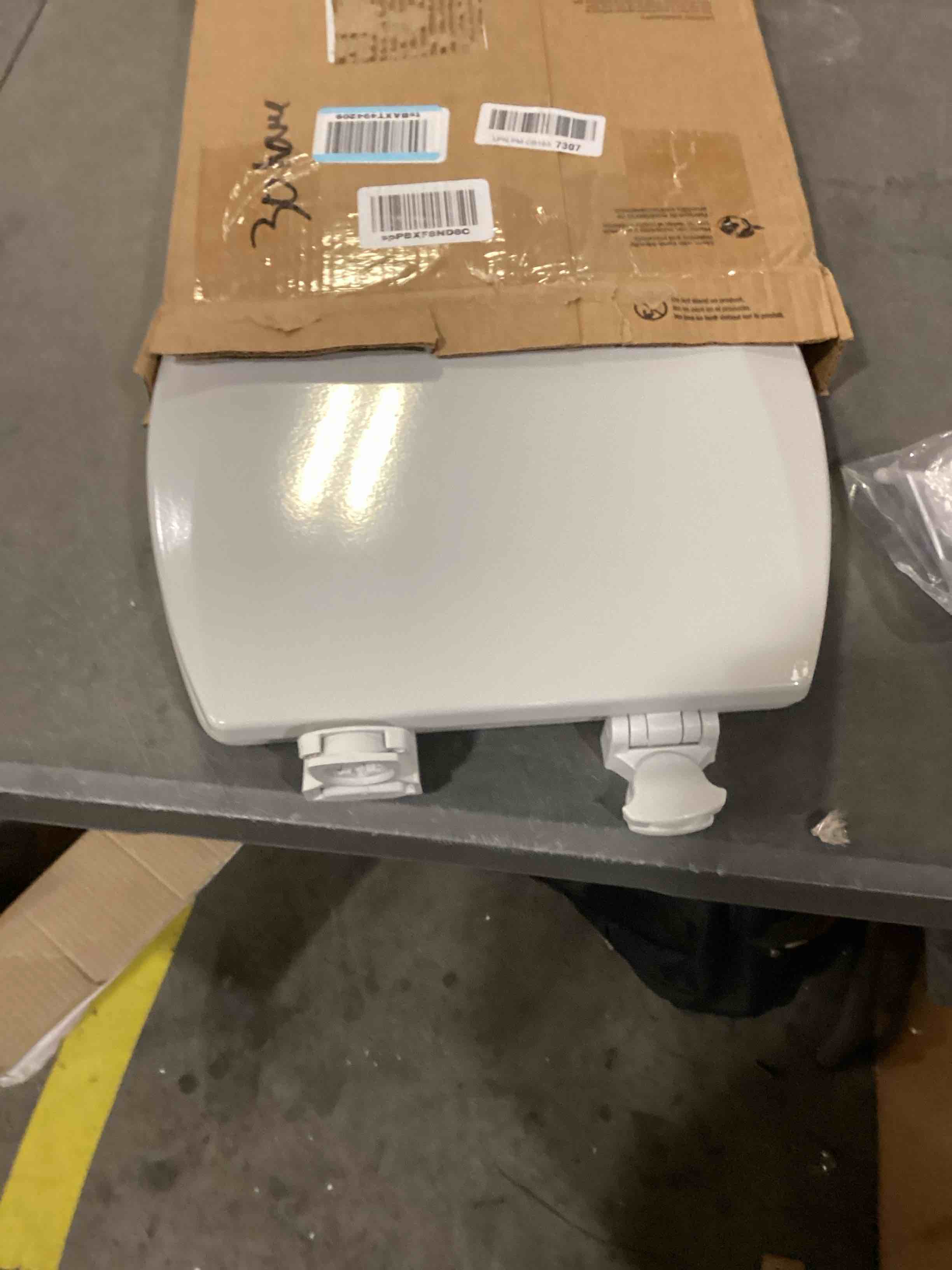 https://s3.amazonaws.com/lotting-images-prod/bidfta/ORG6695608_1728299835547.jpeg
