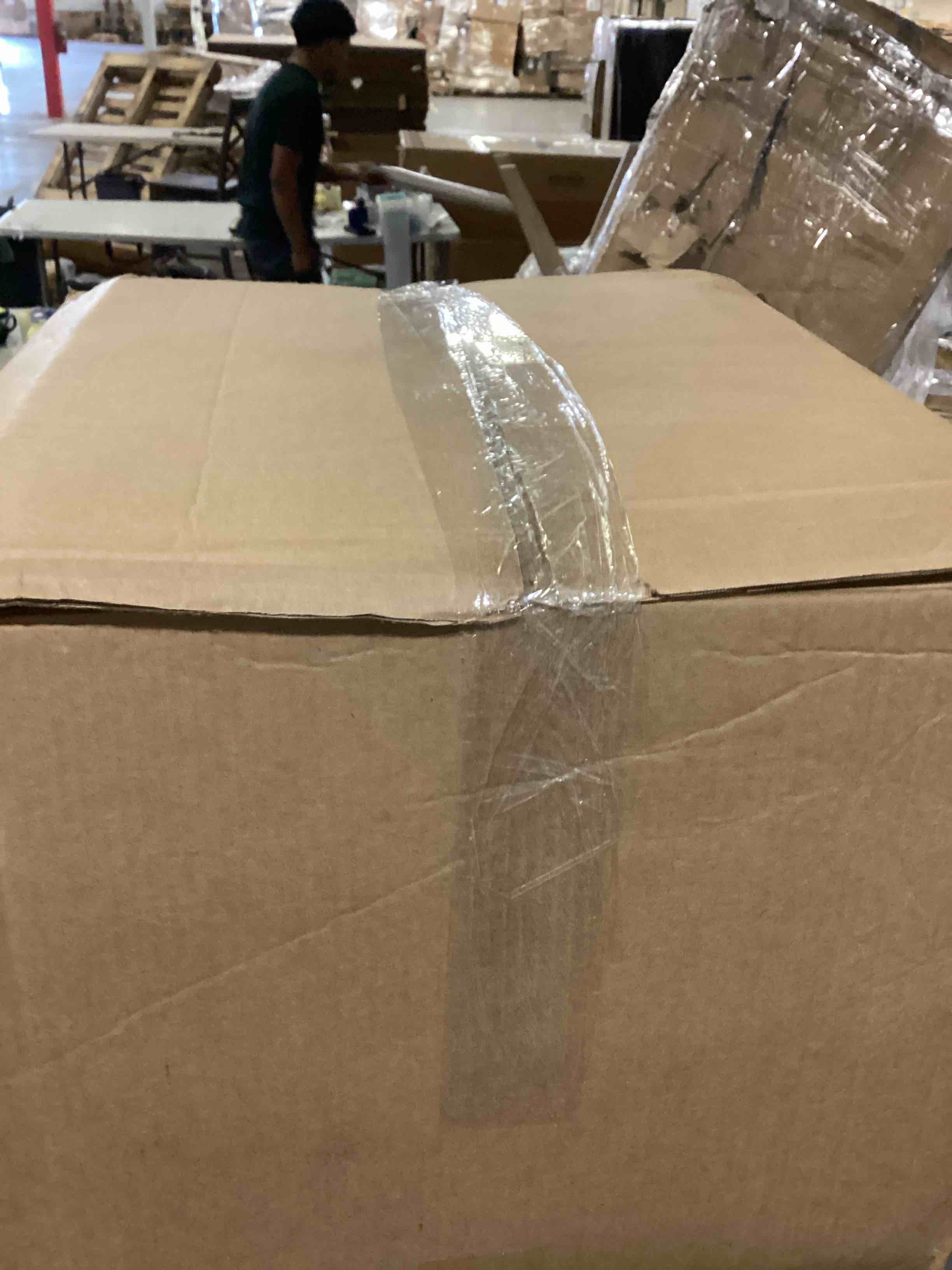 https://s3.amazonaws.com/lotting-images-prod/bidfta/ORG6695944_1728572146431.jpeg