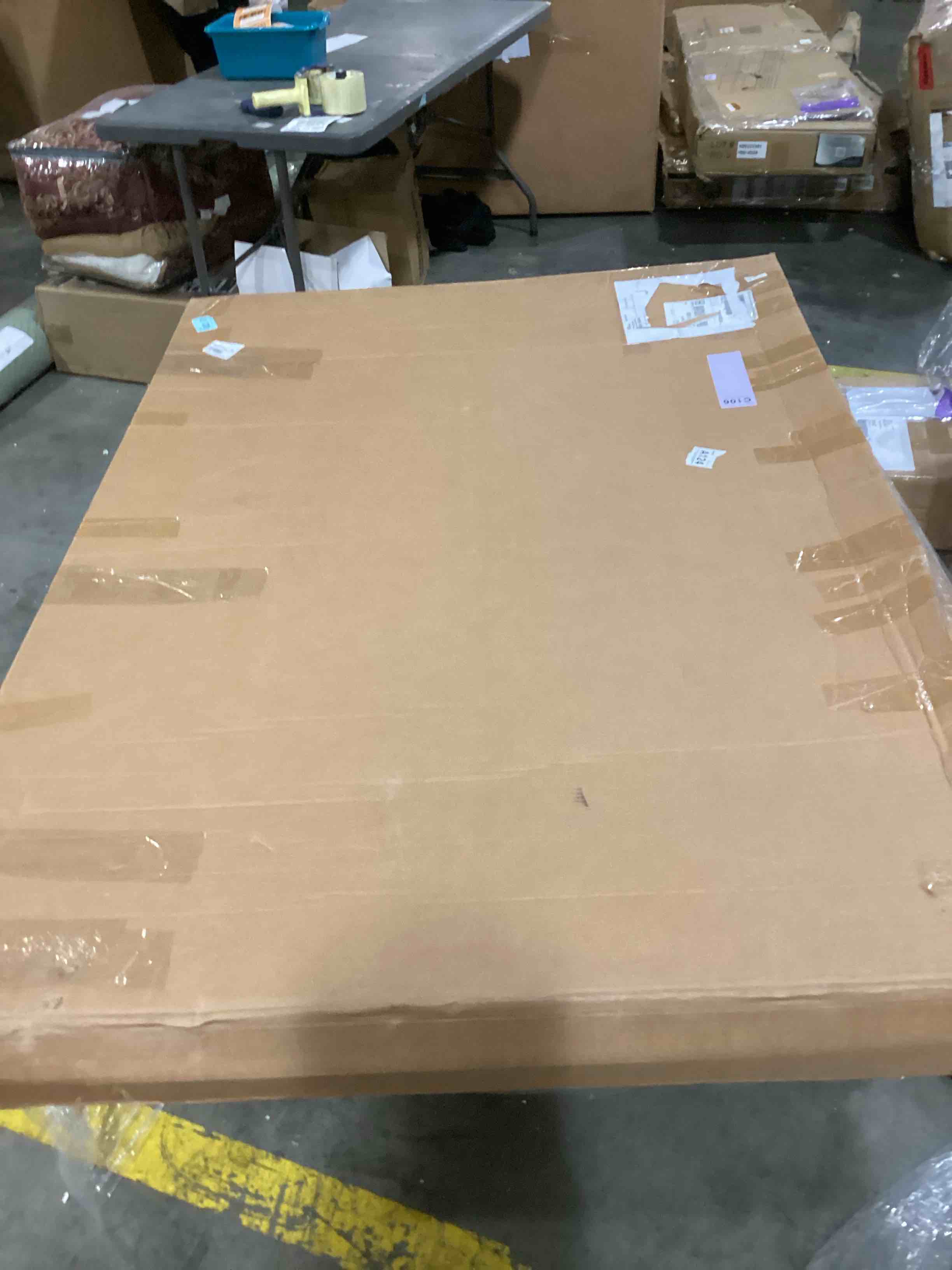 https://s3.amazonaws.com/lotting-images-prod/bidfta/ORG6695997_1728659145989.jpeg