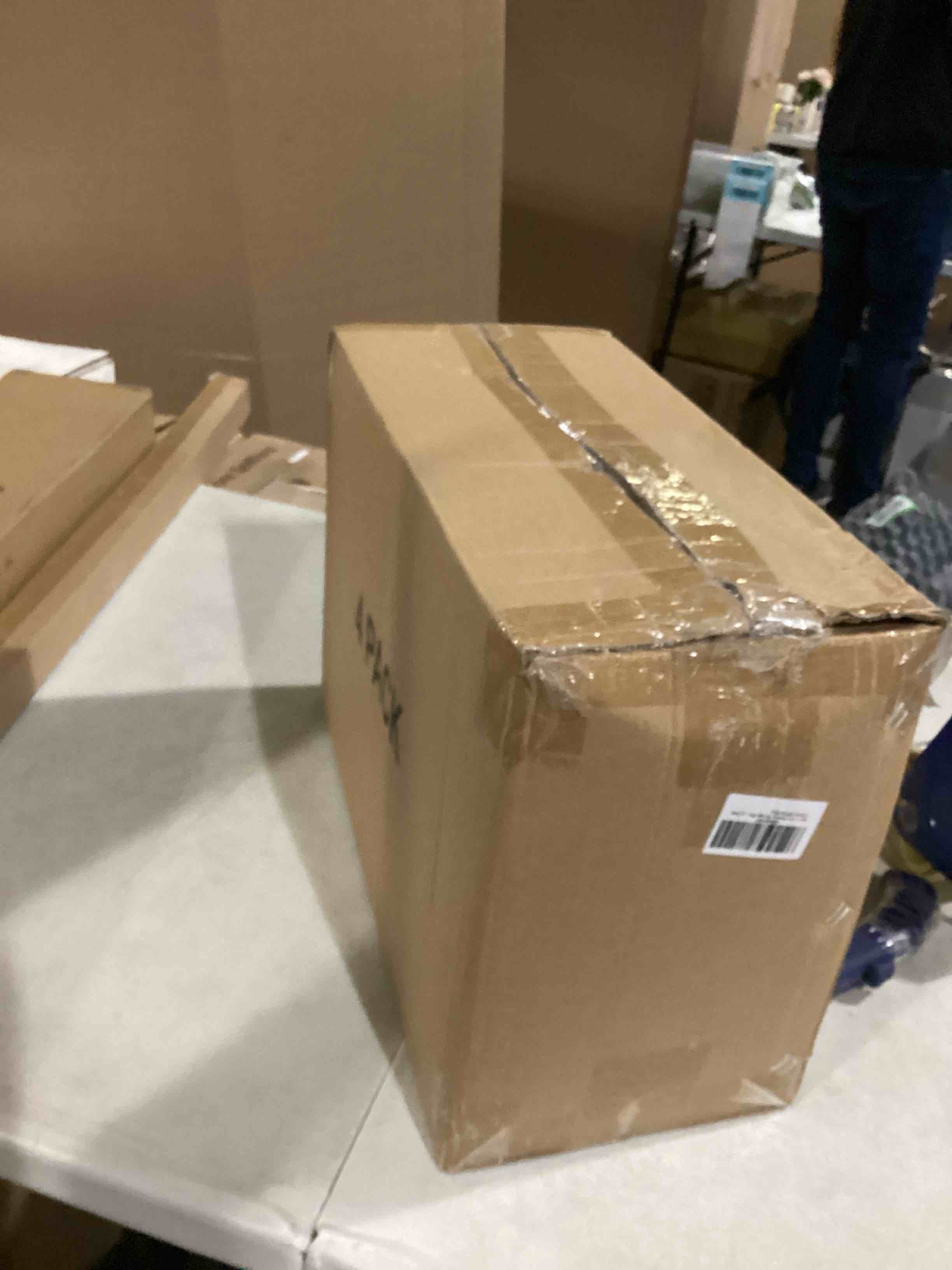 https://s3.amazonaws.com/lotting-images-prod/bidfta/ORG6696726_1726339948044.jpeg