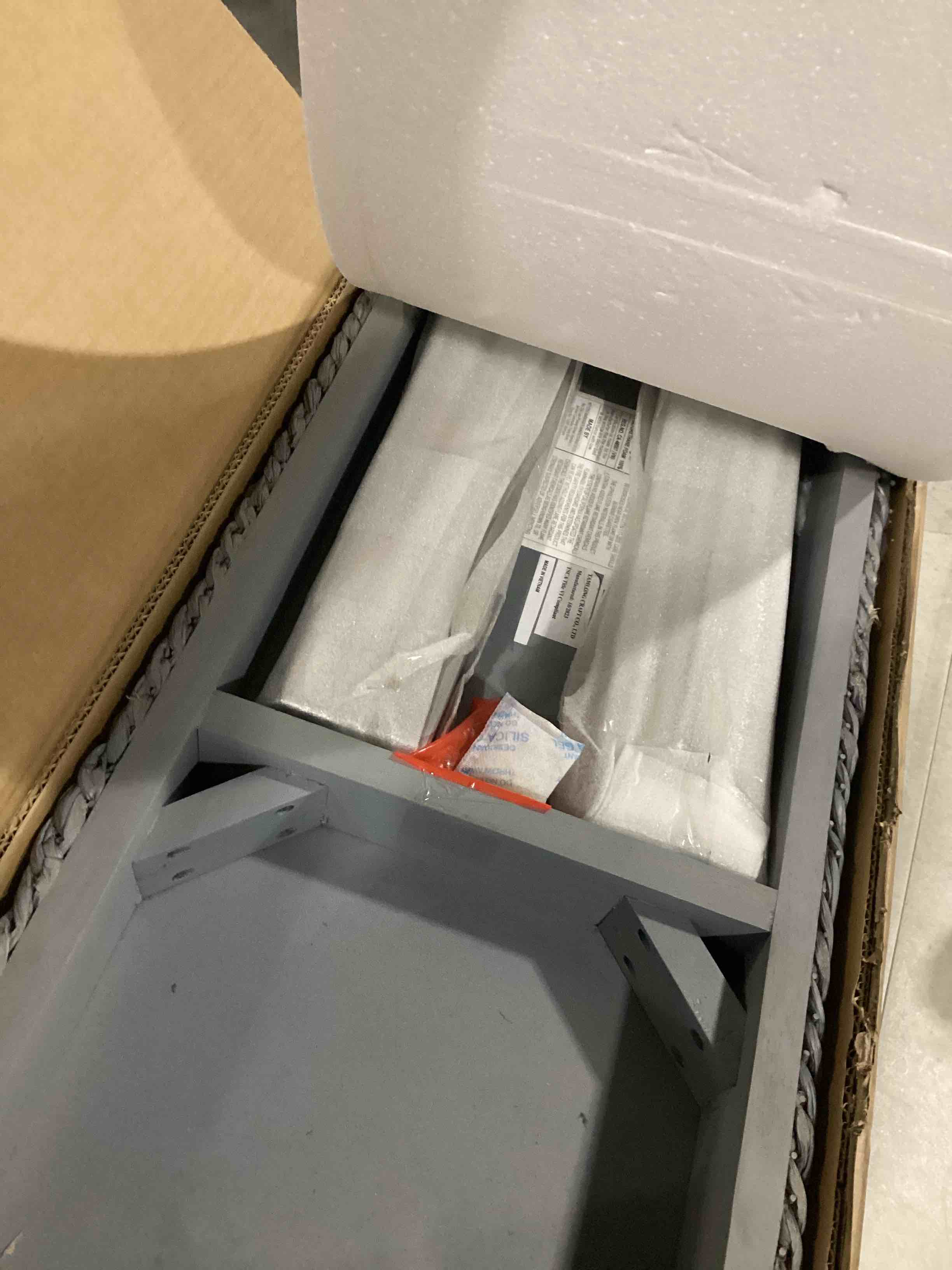 https://s3.amazonaws.com/lotting-images-prod/bidfta/ORG6697826_1728045497150.jpeg