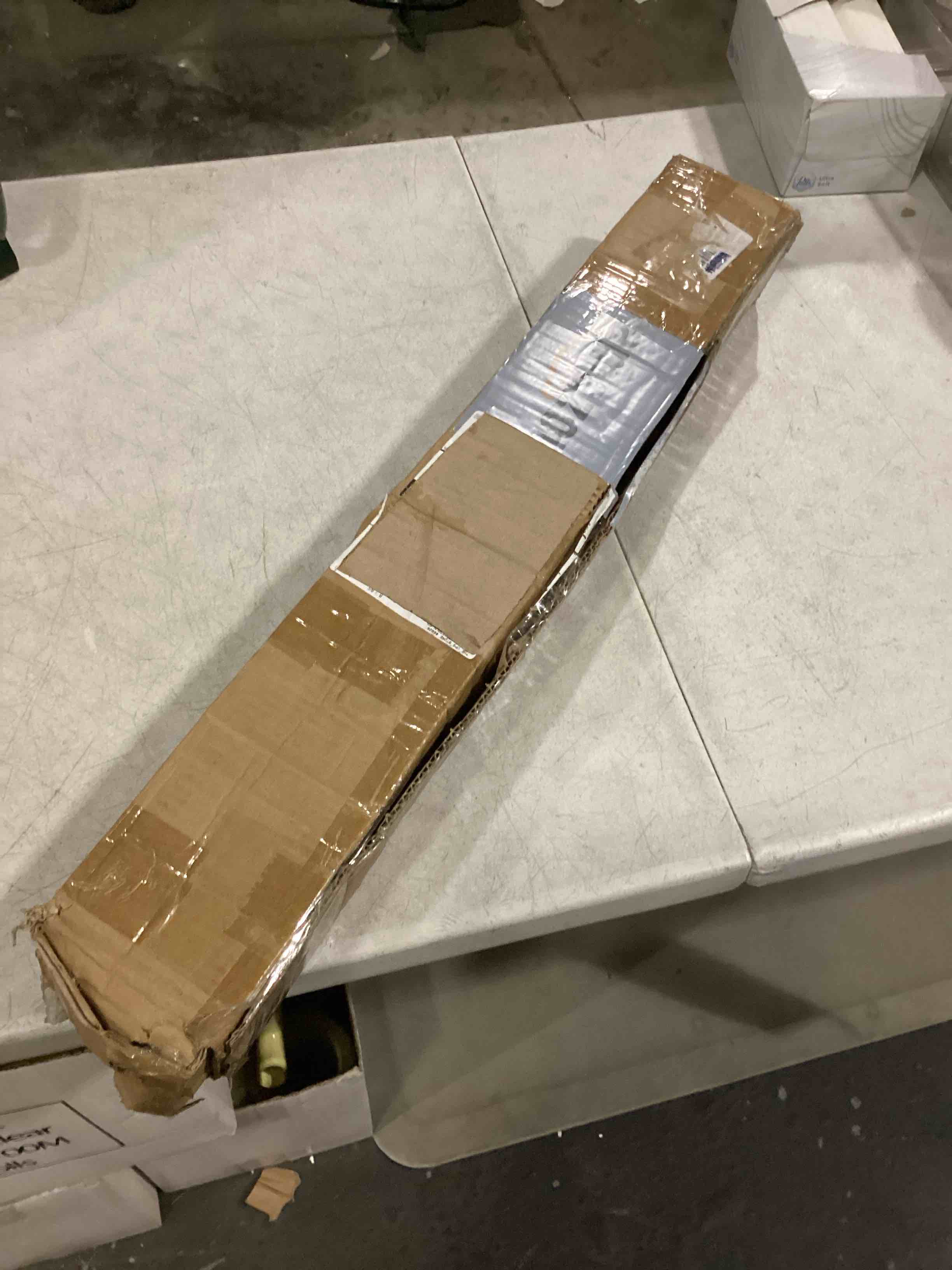 https://s3.amazonaws.com/lotting-images-prod/bidfta/ORG6698182_1724860099173.jpeg