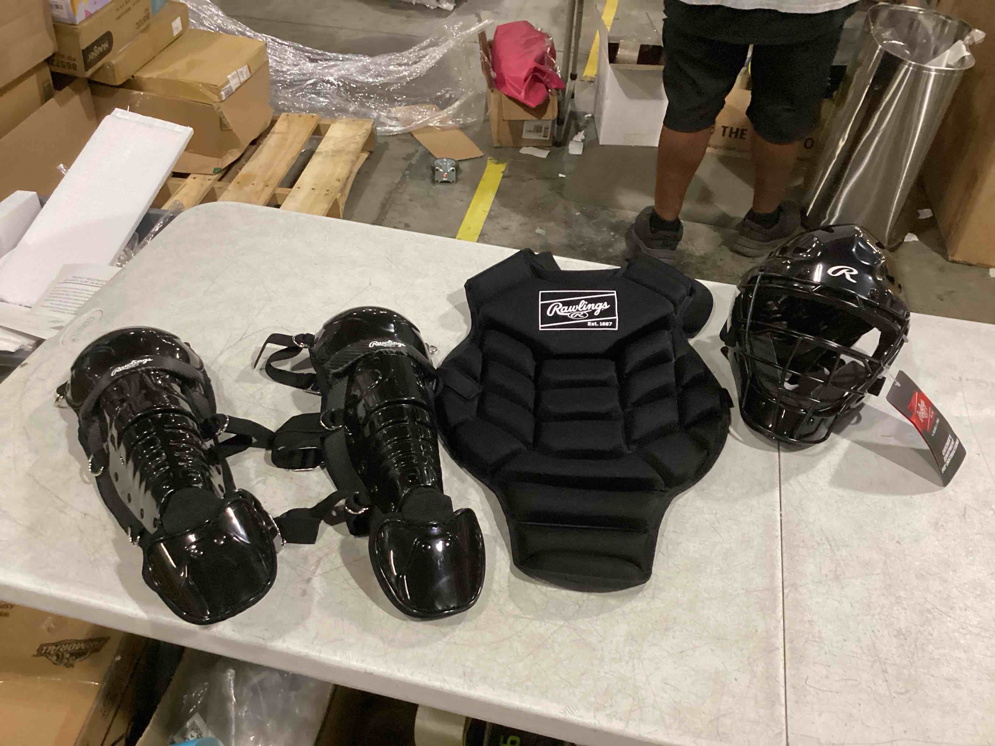 Rawlings Players Series Youth Catcher's Set Ages 612 Includes