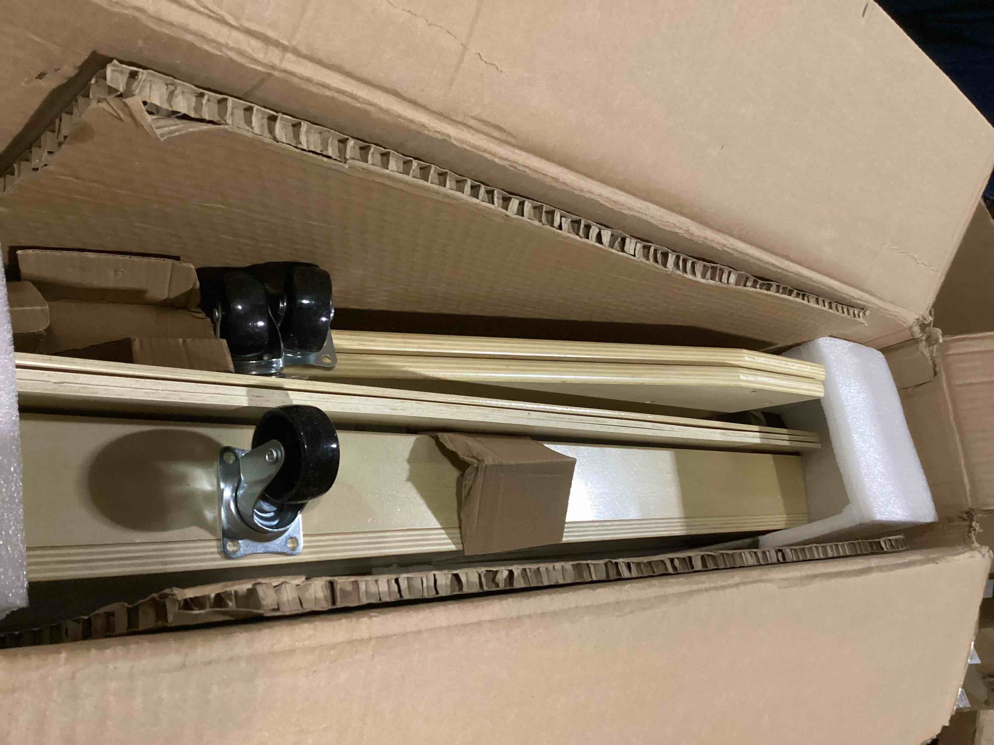 https://s3.amazonaws.com/lotting-images-prod/bidfta/ORG6698544_1725463205035.jpeg