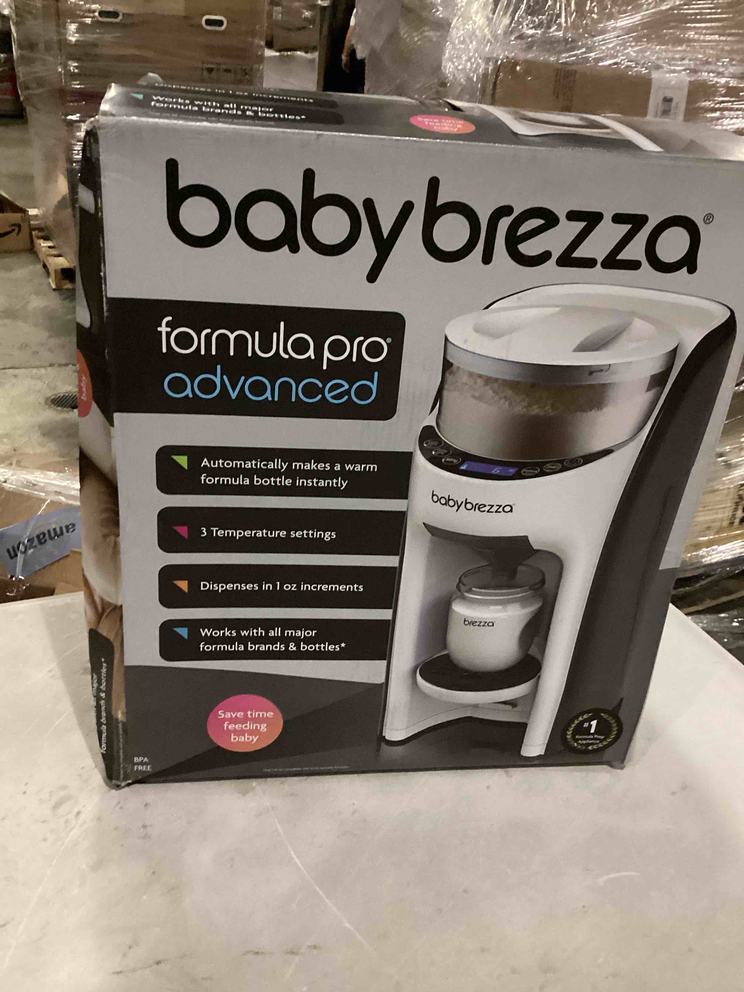 Baby Brezza Formula Pro Mini Baby Formula Mixer Machine Fits Small Spaces and is Portable for Travel– Bottle Makers Makes The Perfect Bottle for Your Infant On The Go, White