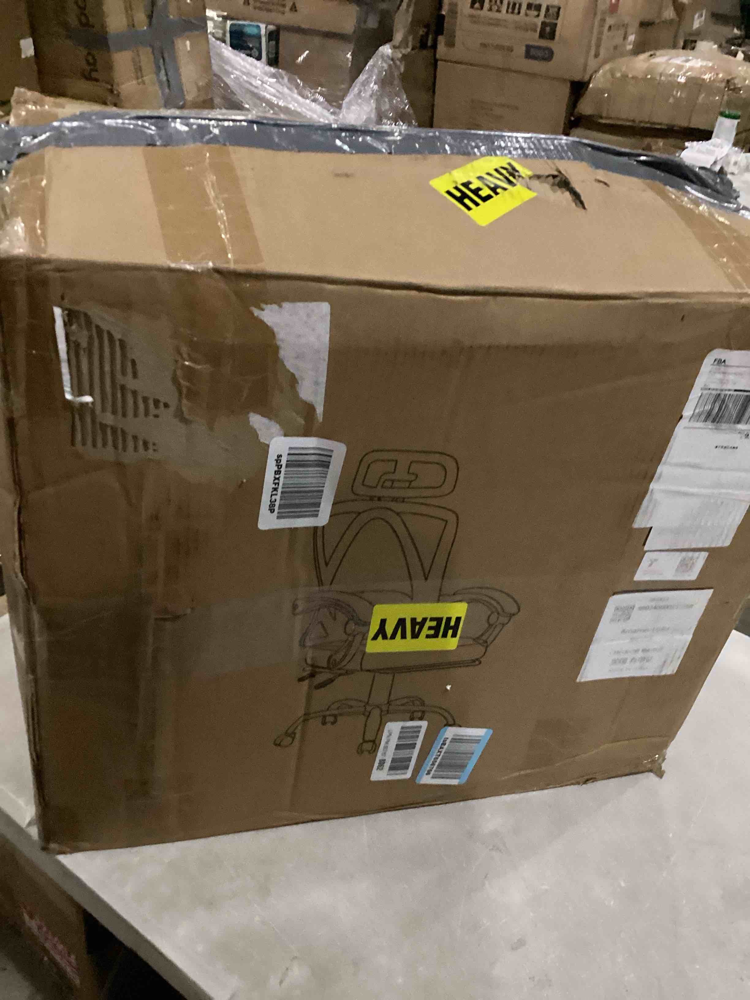 https://s3.amazonaws.com/lotting-images-prod/bidfta/ORG6700315_1725451813870.jpeg