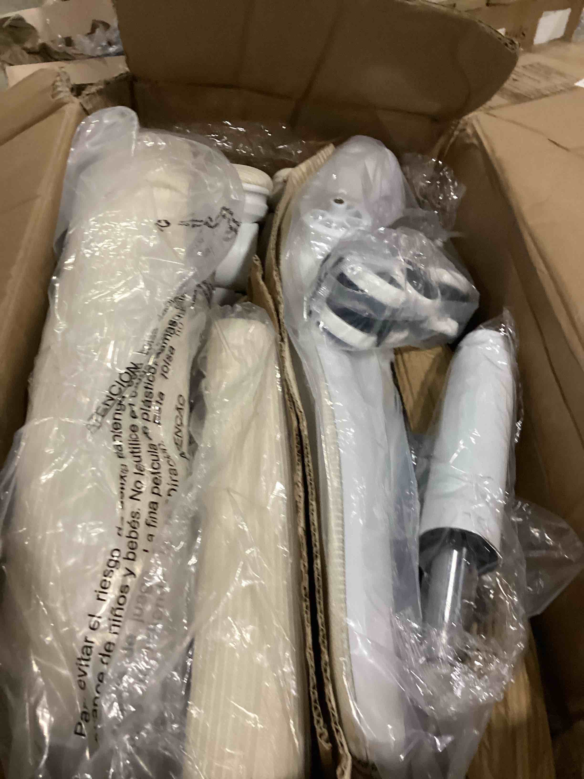 https://s3.amazonaws.com/lotting-images-prod/bidfta/ORG6700315_1725451863435.jpeg