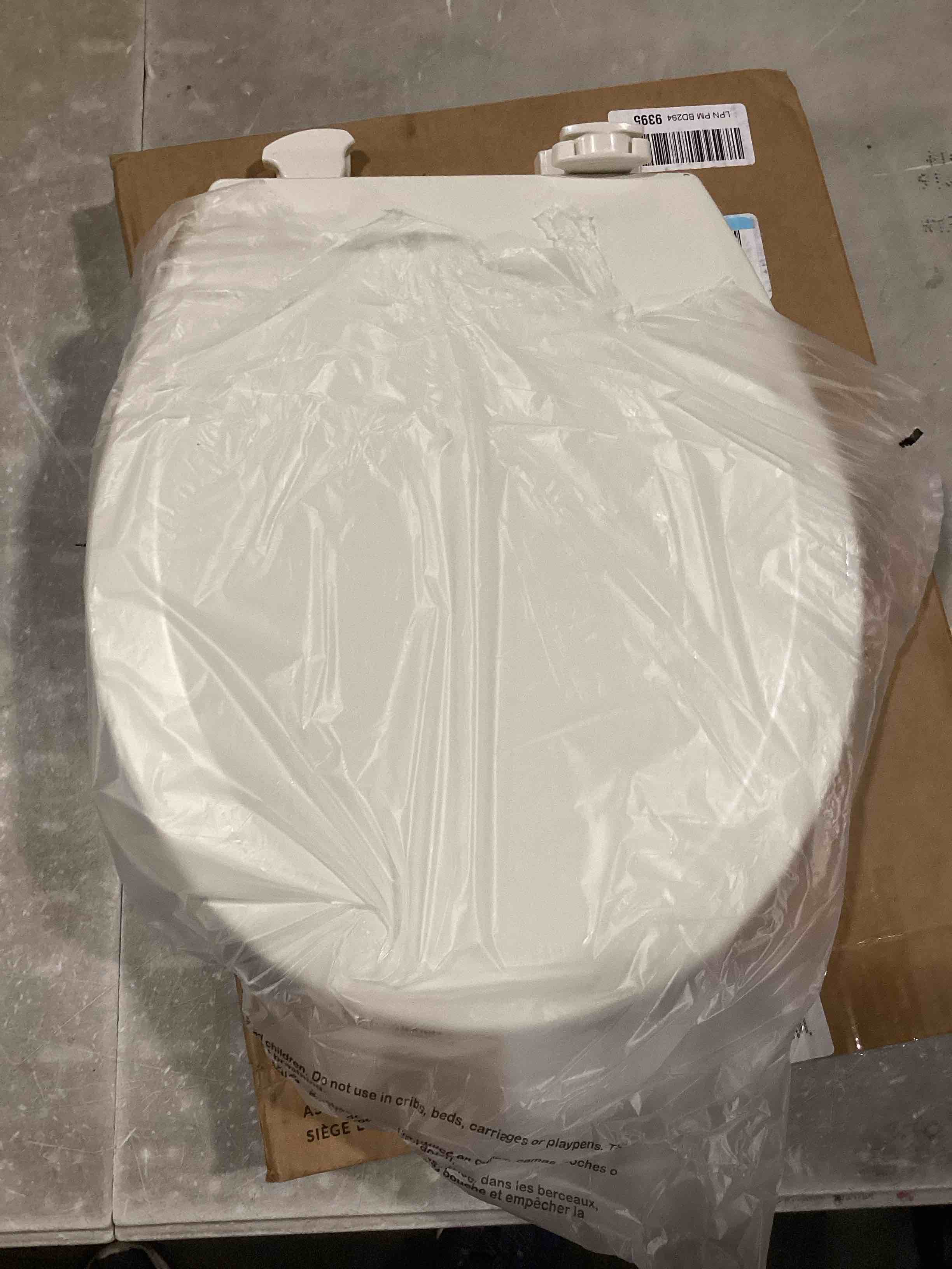 Bemis 500EC 346 Toilet Seat with Easy Clean & Change Hinges, 1 Pack