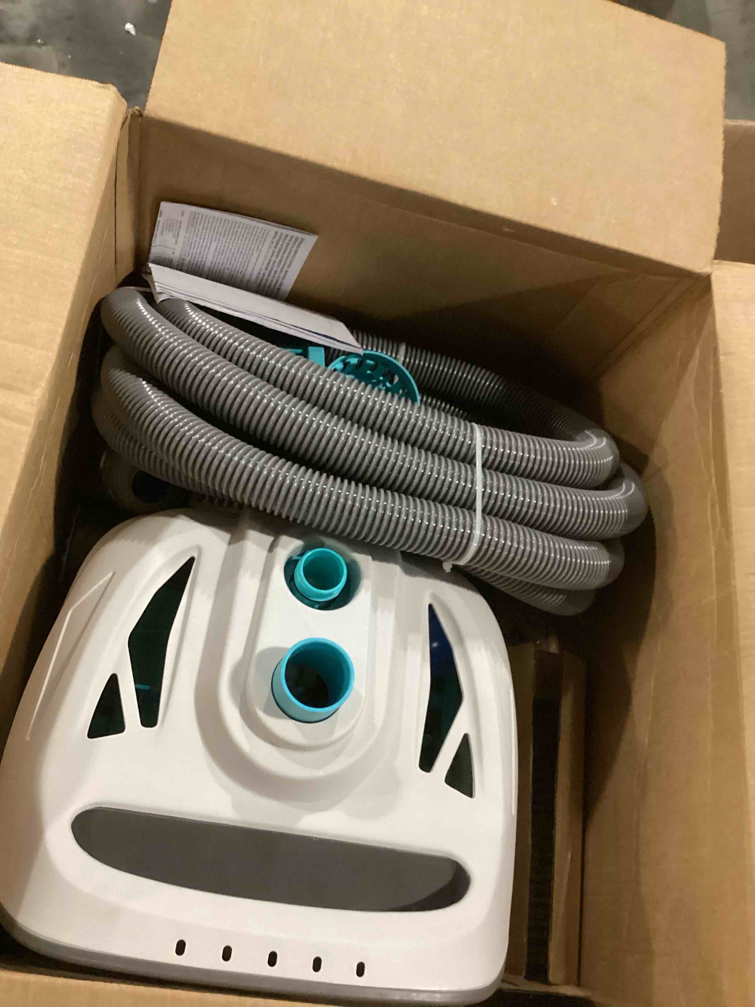 https://s3.amazonaws.com/lotting-images-prod/bidfta/ORG6702977_1725453889174.jpeg