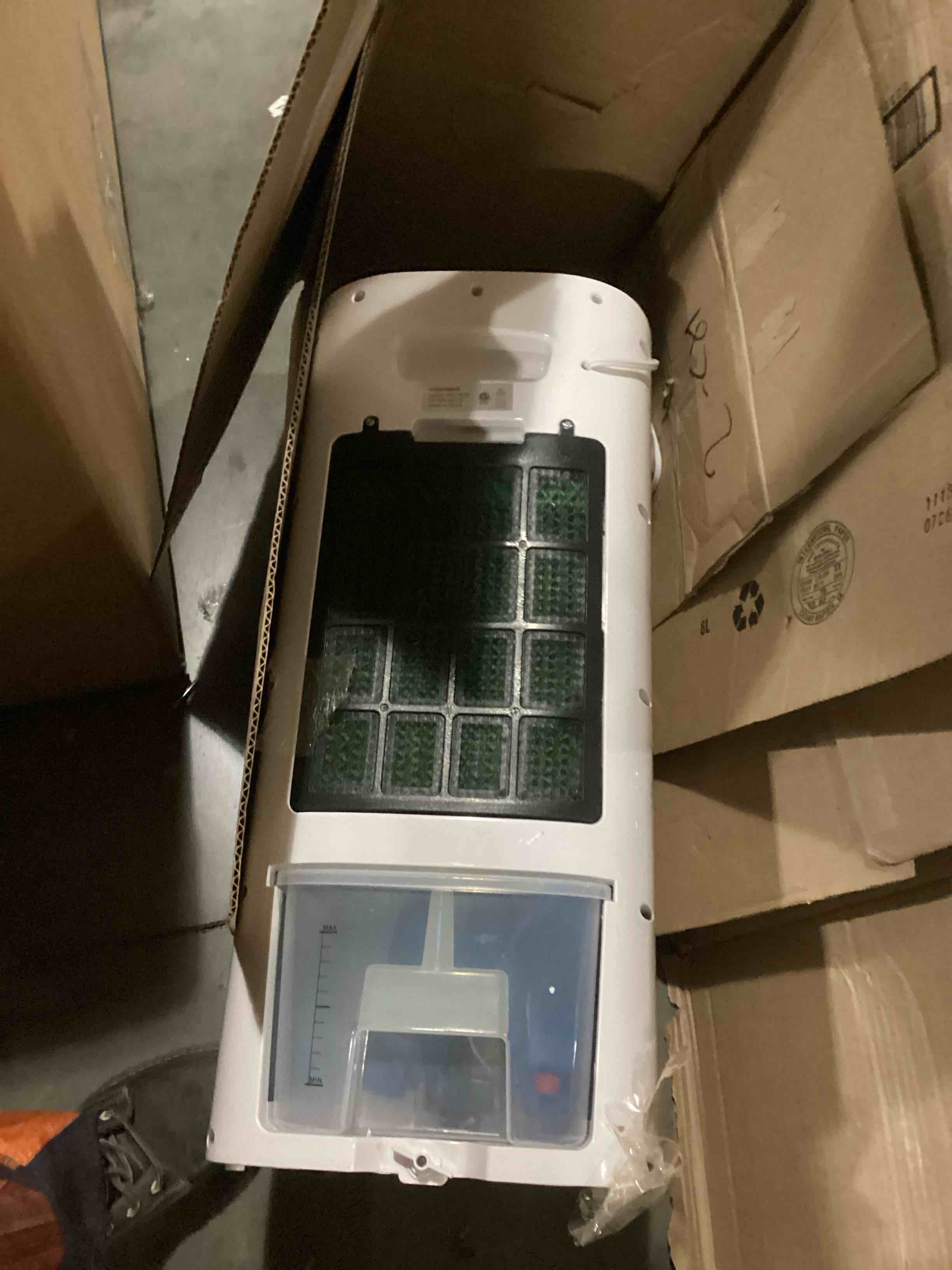 https://s3.amazonaws.com/lotting-images-prod/bidfta/ORG6703013_1725465022030.jpeg