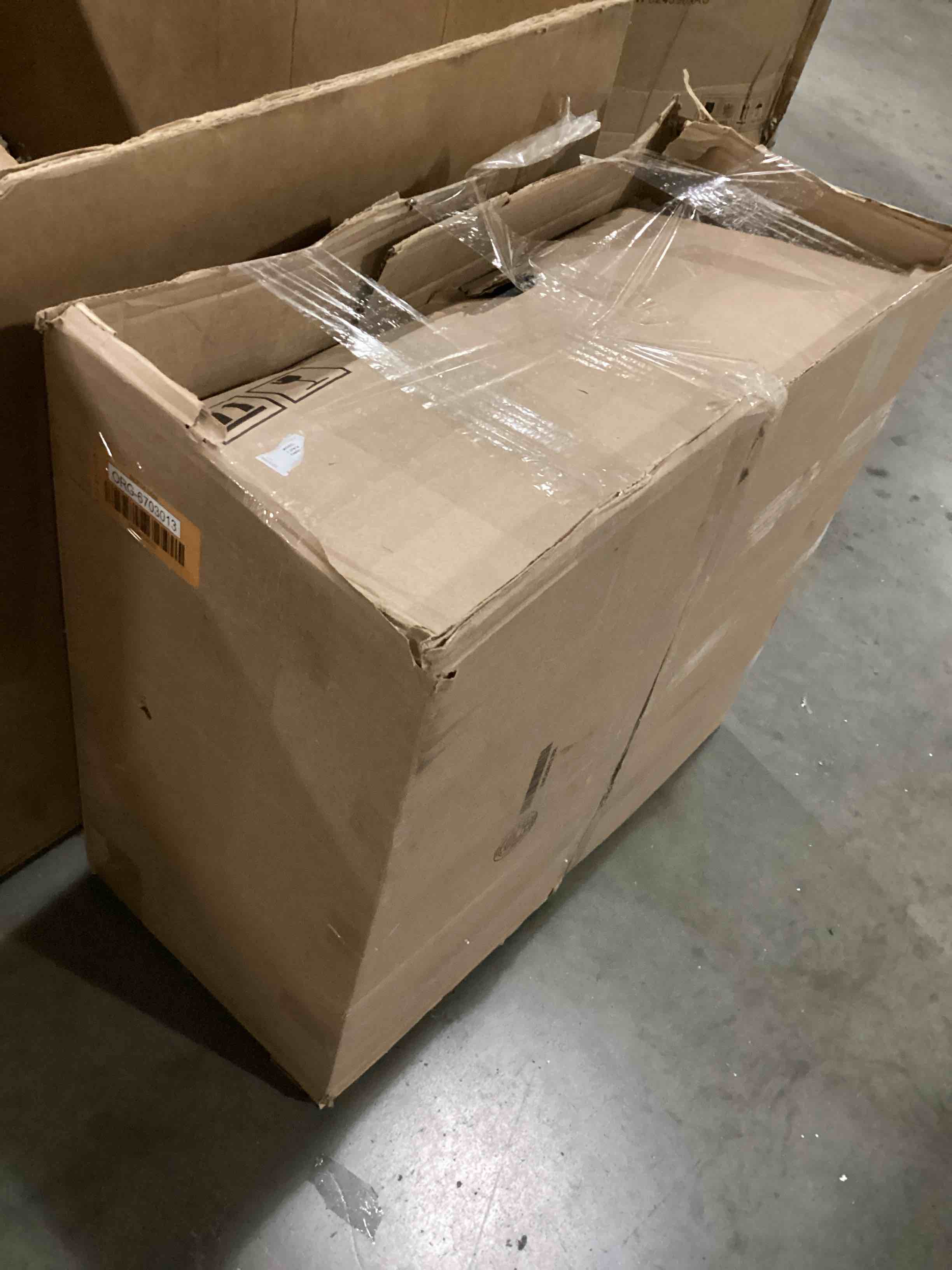 https://s3.amazonaws.com/lotting-images-prod/bidfta/ORG6703013_1725465189911.jpeg