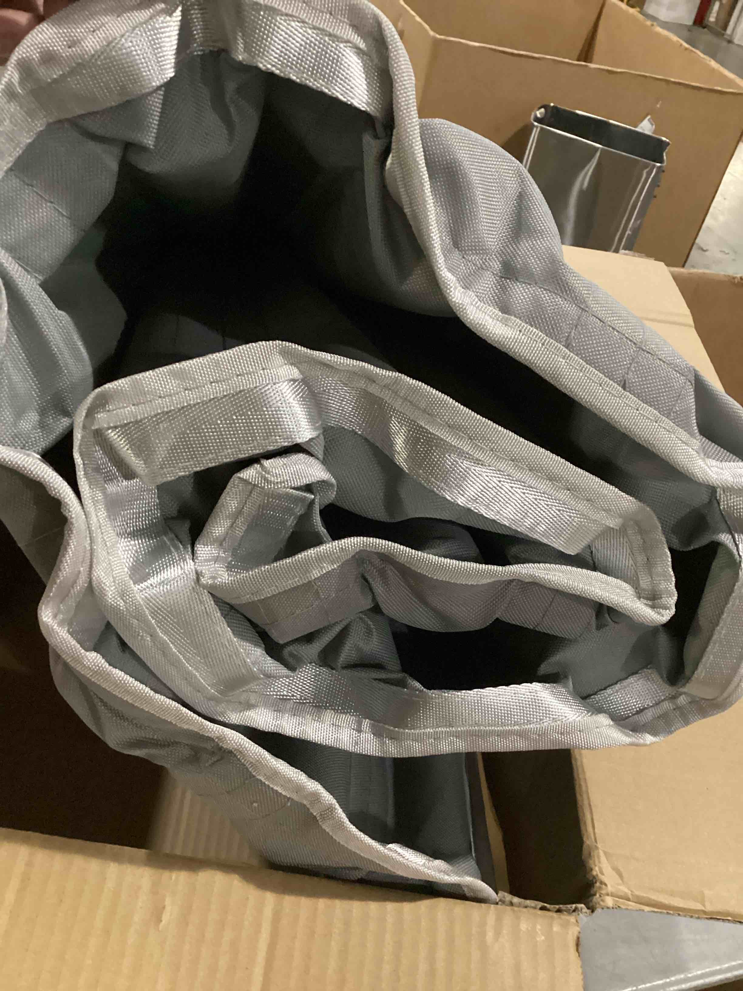 https://s3.amazonaws.com/lotting-images-prod/bidfta/ORG6703441_1726058895652.jpeg