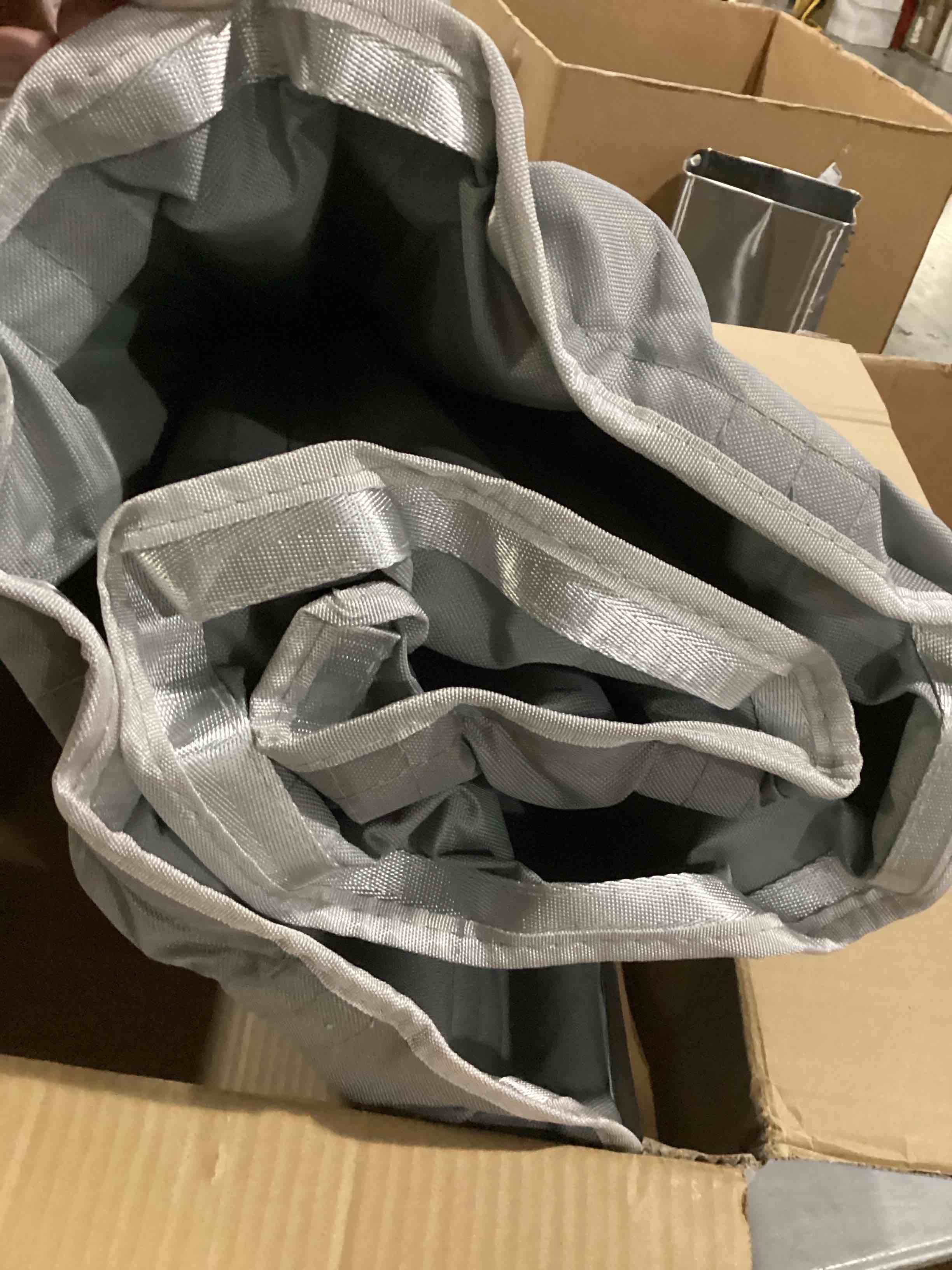 https://s3.amazonaws.com/lotting-images-prod/bidfta/ORG6703441_1726058896418.jpeg
