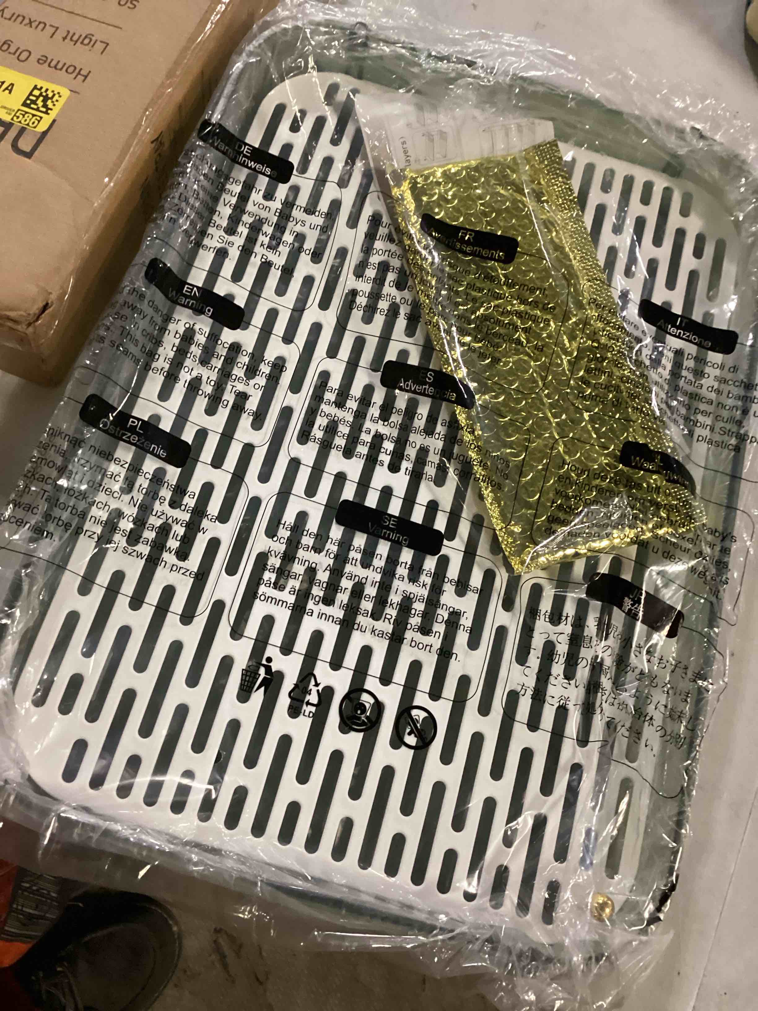 https://s3.amazonaws.com/lotting-images-prod/bidfta/ORG6703829_1726497712926.jpeg