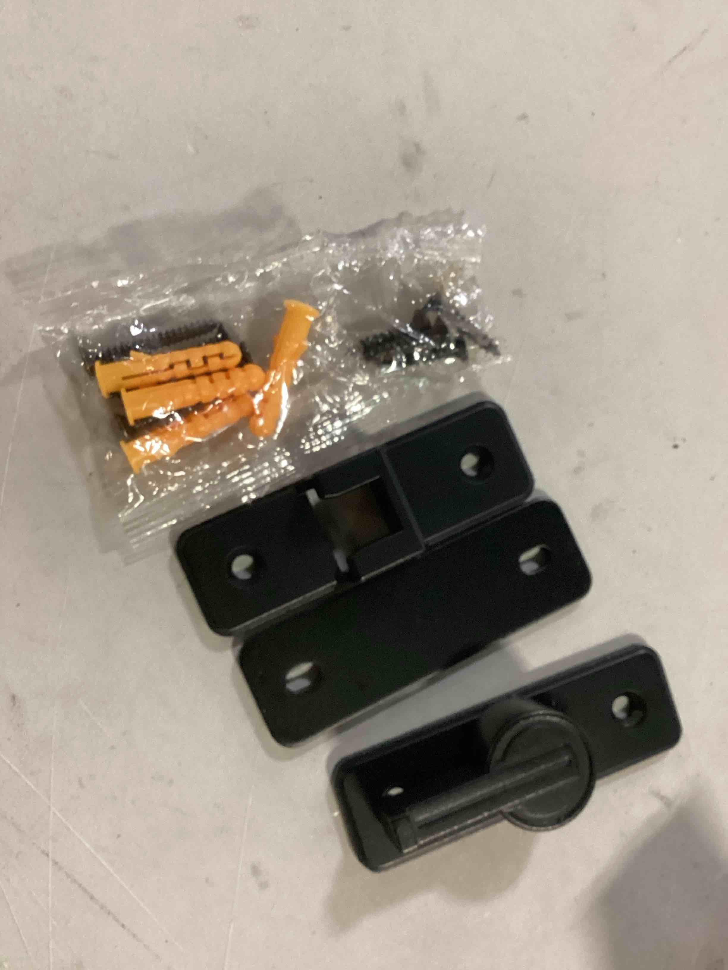 https://s3.amazonaws.com/lotting-images-prod/bidfta/ORG6703875_1726505970116.jpeg