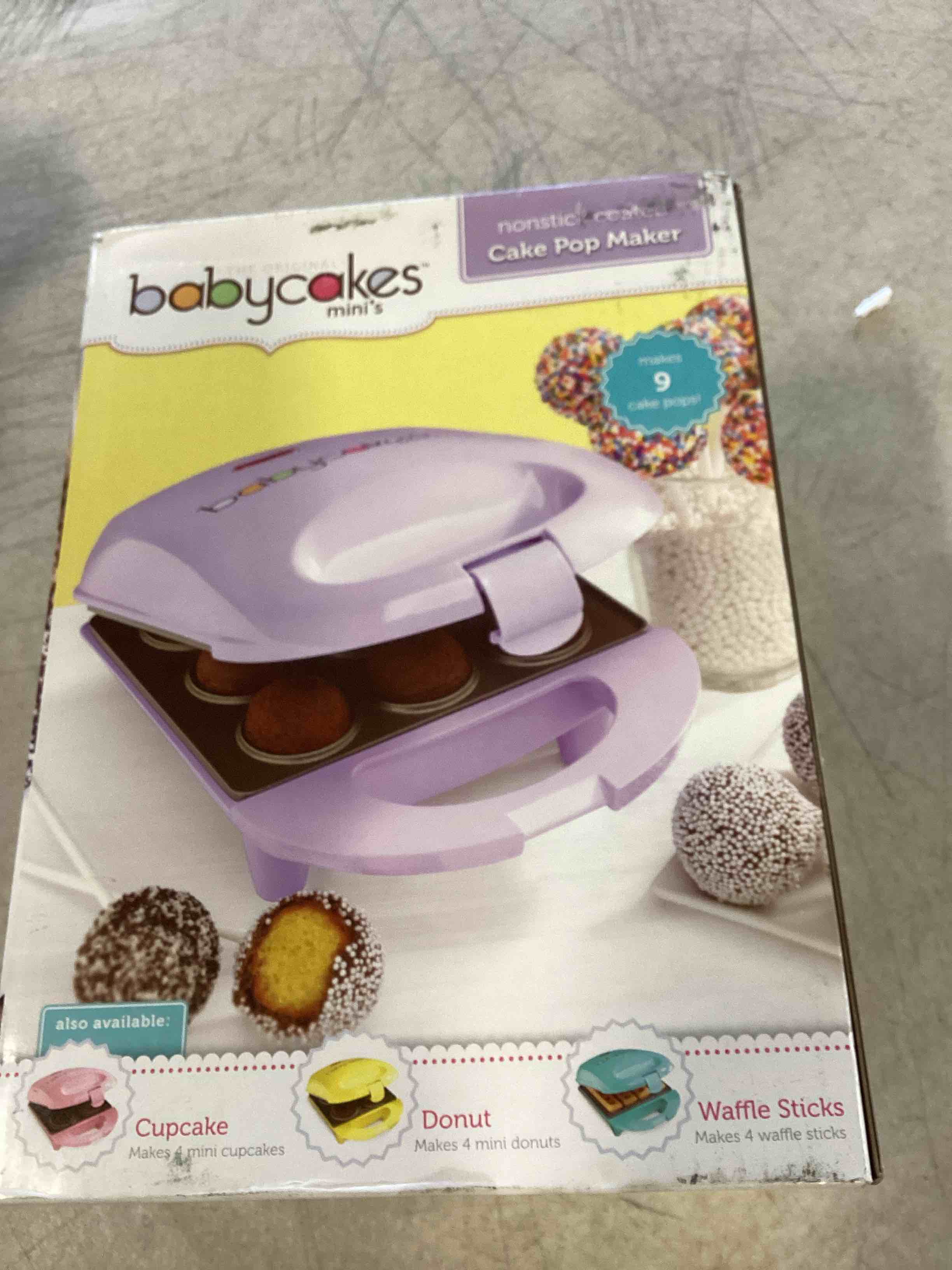 Babycakes Mini Maker Cake Pop 9 Purple