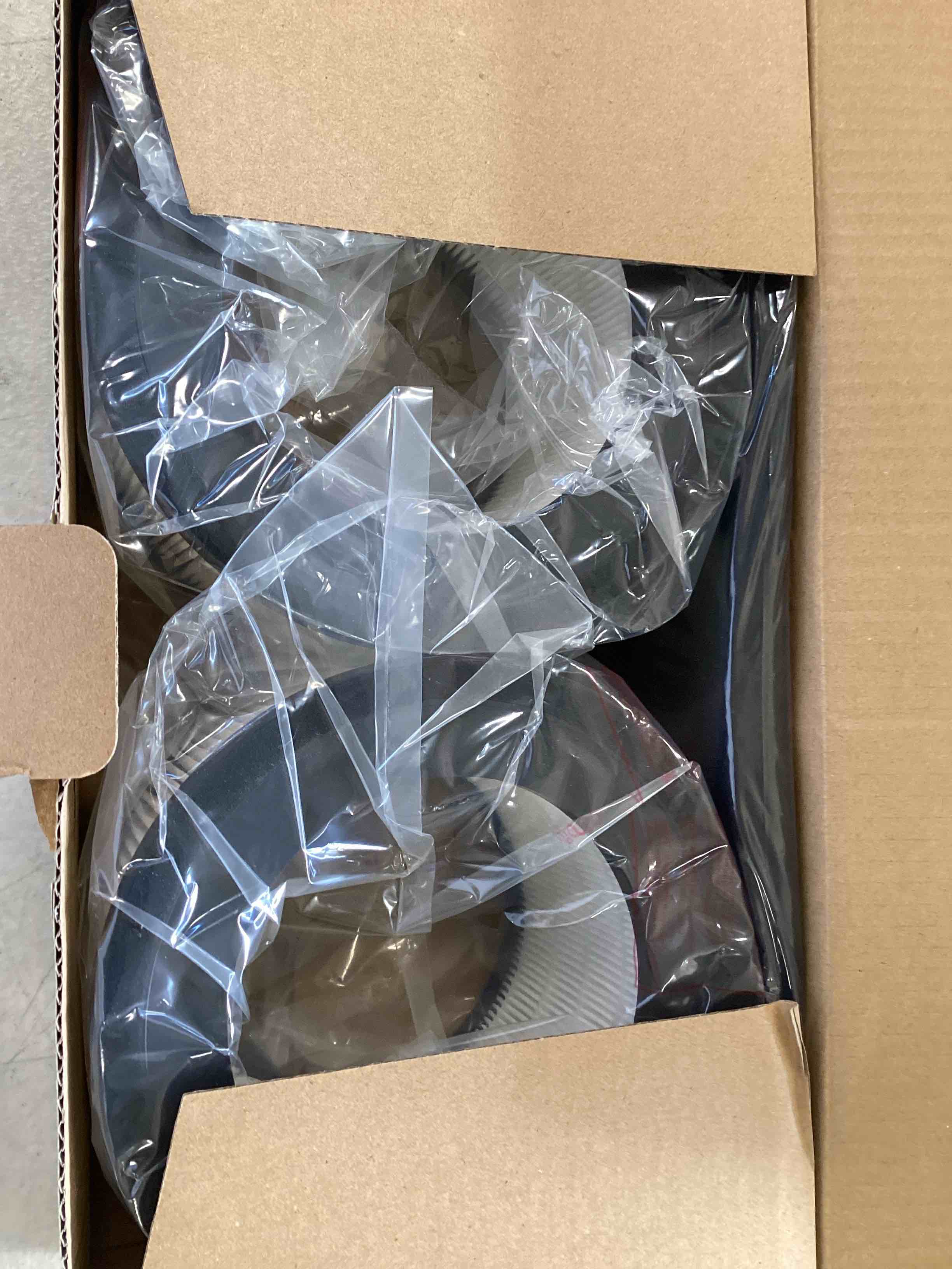 https://s3.amazonaws.com/lotting-images-prod/bidfta/ORG6704370_1719834867462.jpeg