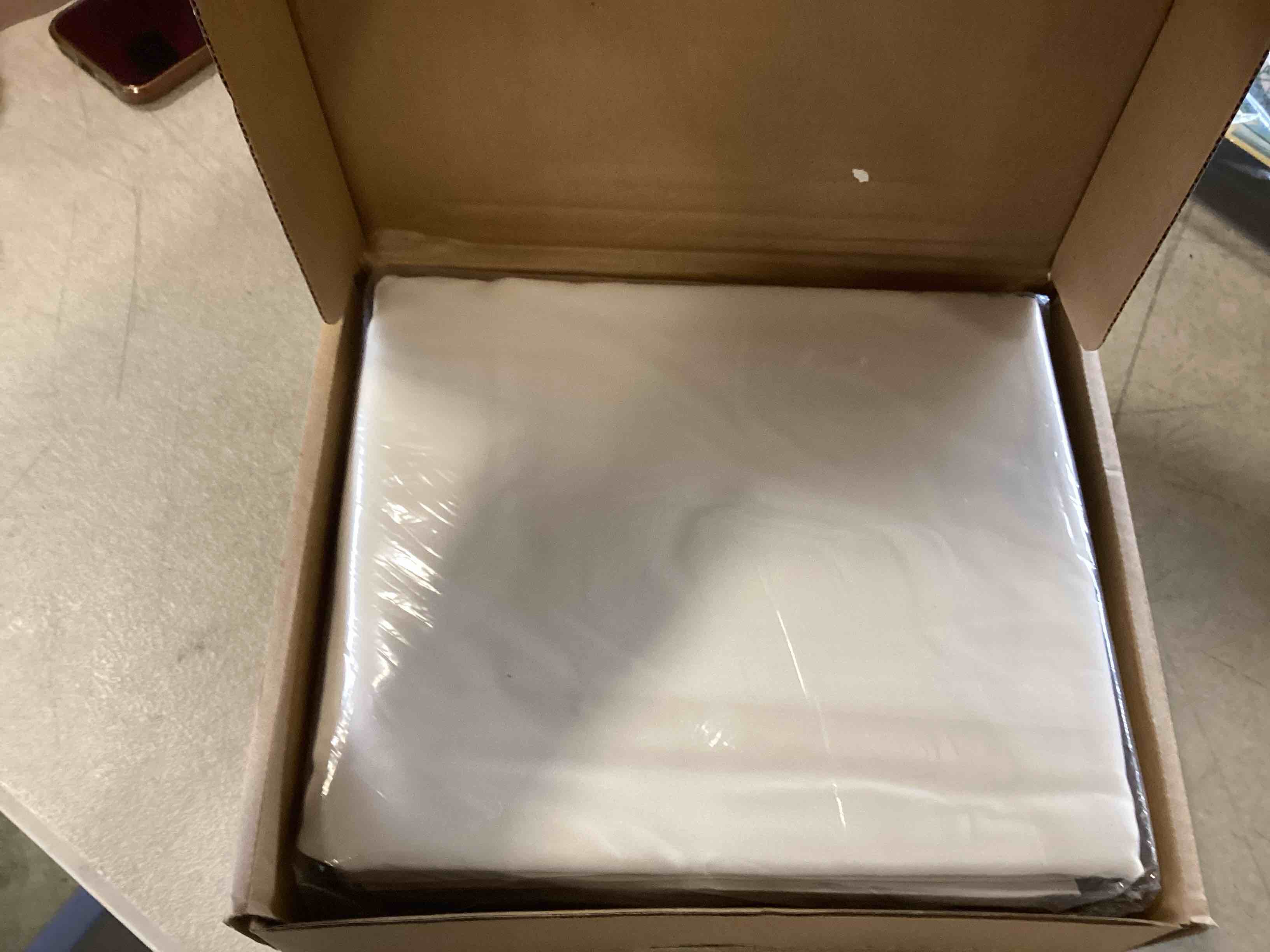 https://s3.amazonaws.com/lotting-images-prod/bidfta/ORG6705104_1720025357856.jpeg