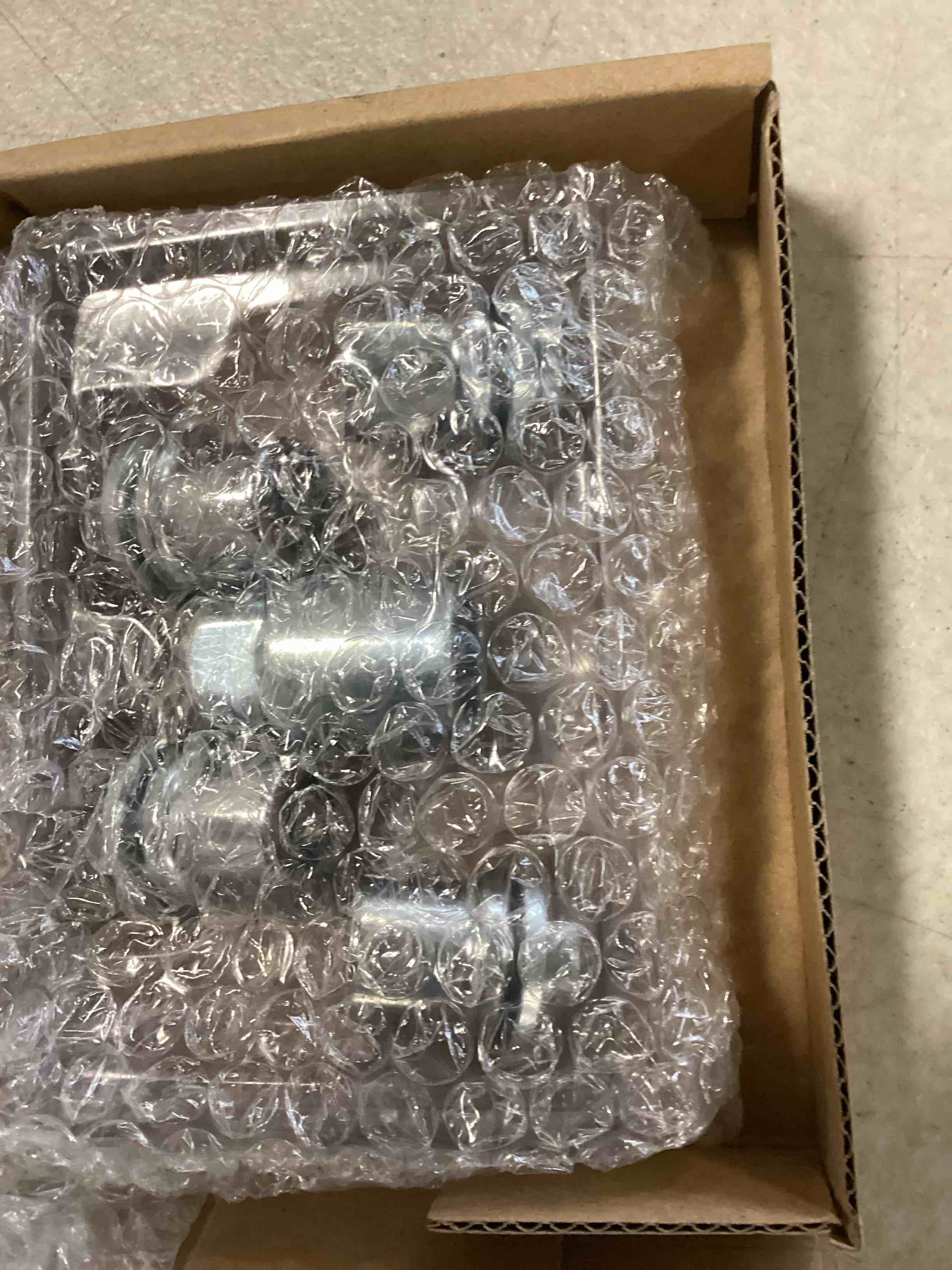 https://s3.amazonaws.com/lotting-images-prod/bidfta/ORG6705298_1720181501221.jpeg