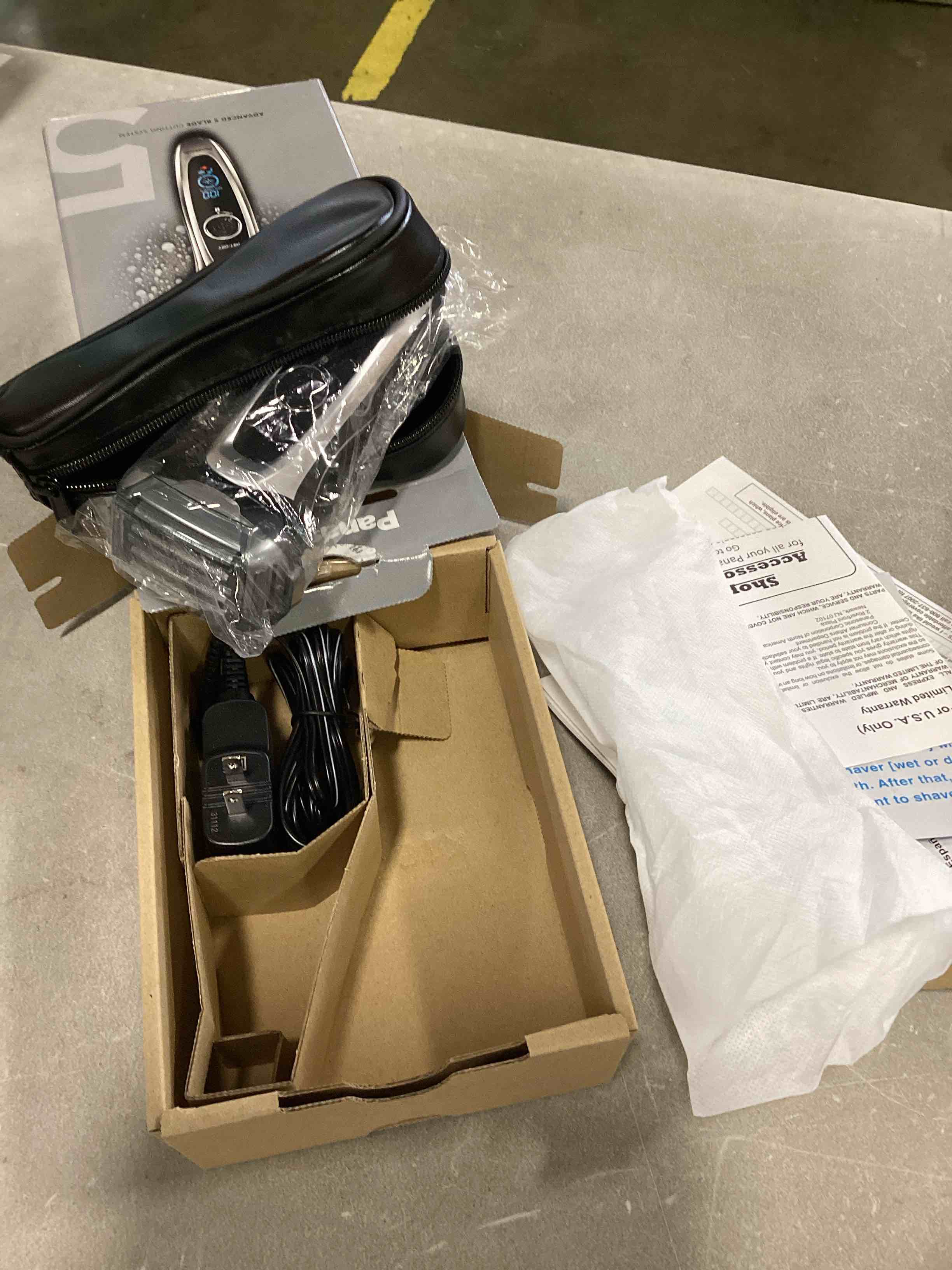 https://s3.amazonaws.com/lotting-images-prod/bidfta/ORG6712488_1720545433979.jpeg