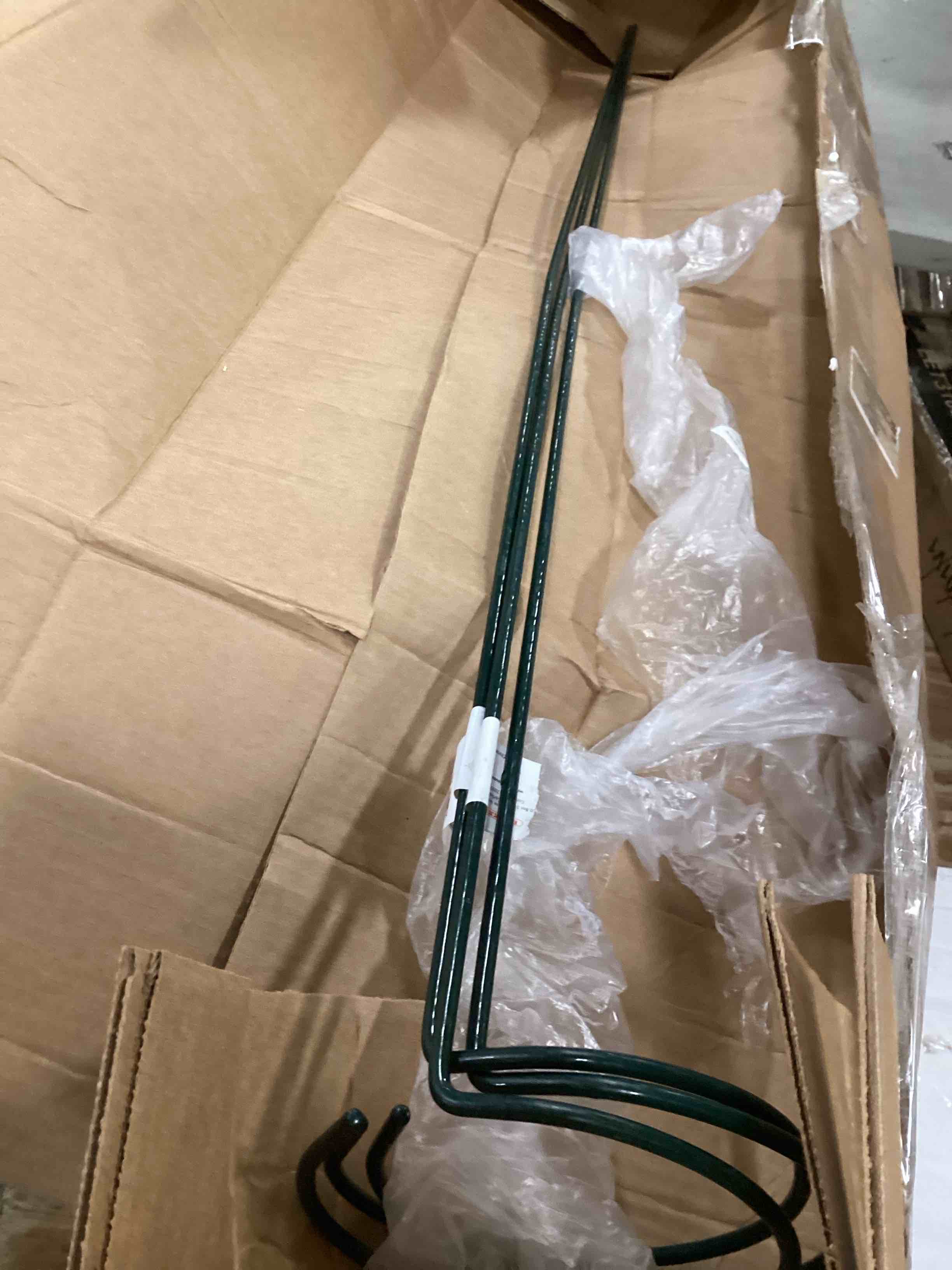 https://s3.amazonaws.com/lotting-images-prod/bidfta/ORG6713267_1720437702656.jpeg