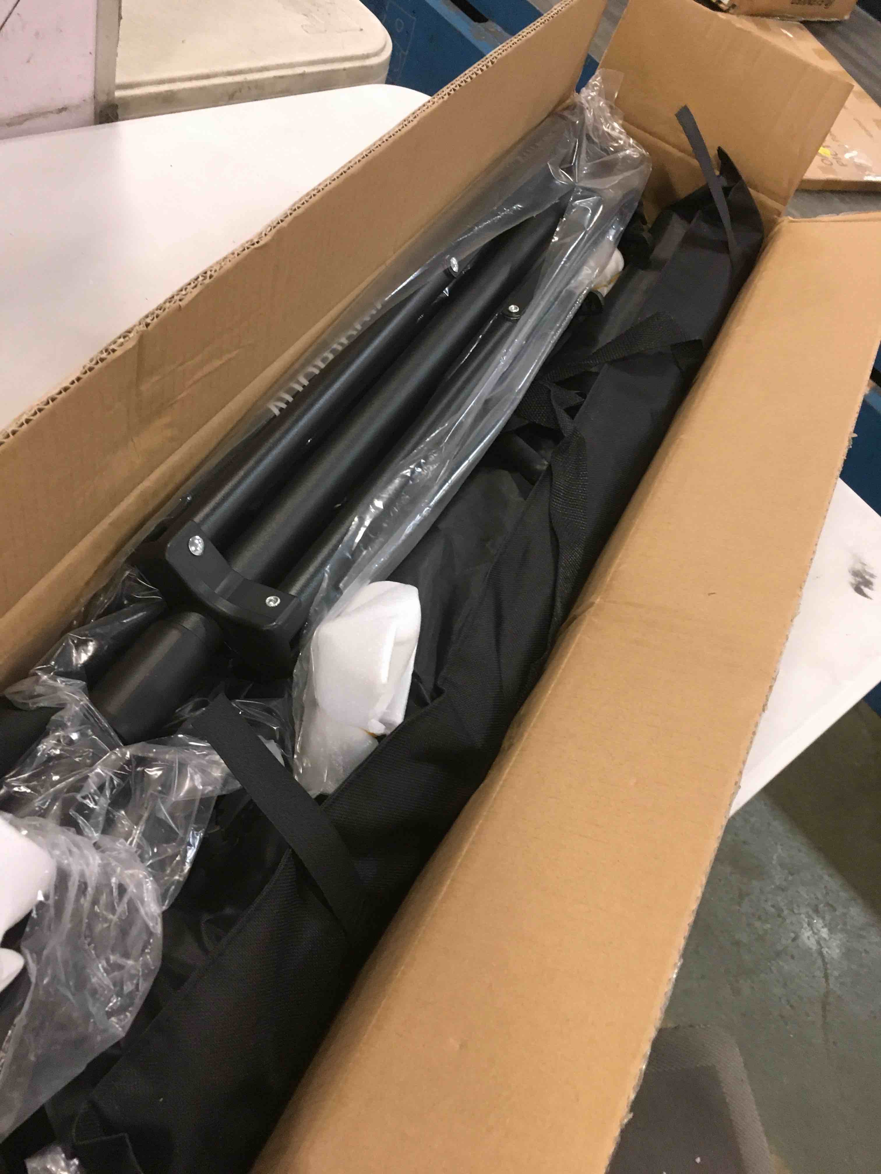 https://s3.amazonaws.com/lotting-images-prod/bidfta/ORG6715769_1720640827623.jpeg