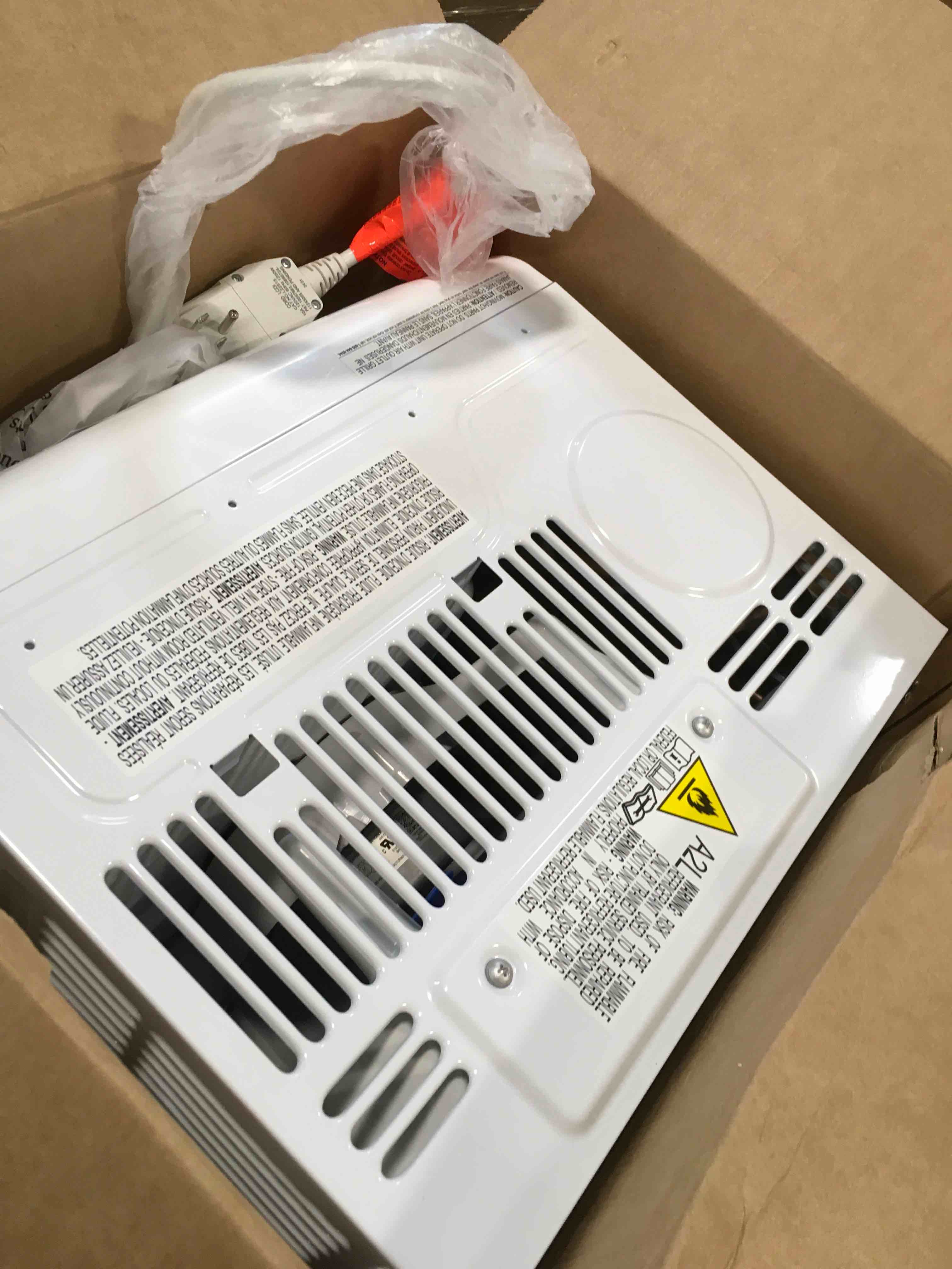 https://s3.amazonaws.com/lotting-images-prod/bidfta/ORG6715795_1720700737792.jpeg
