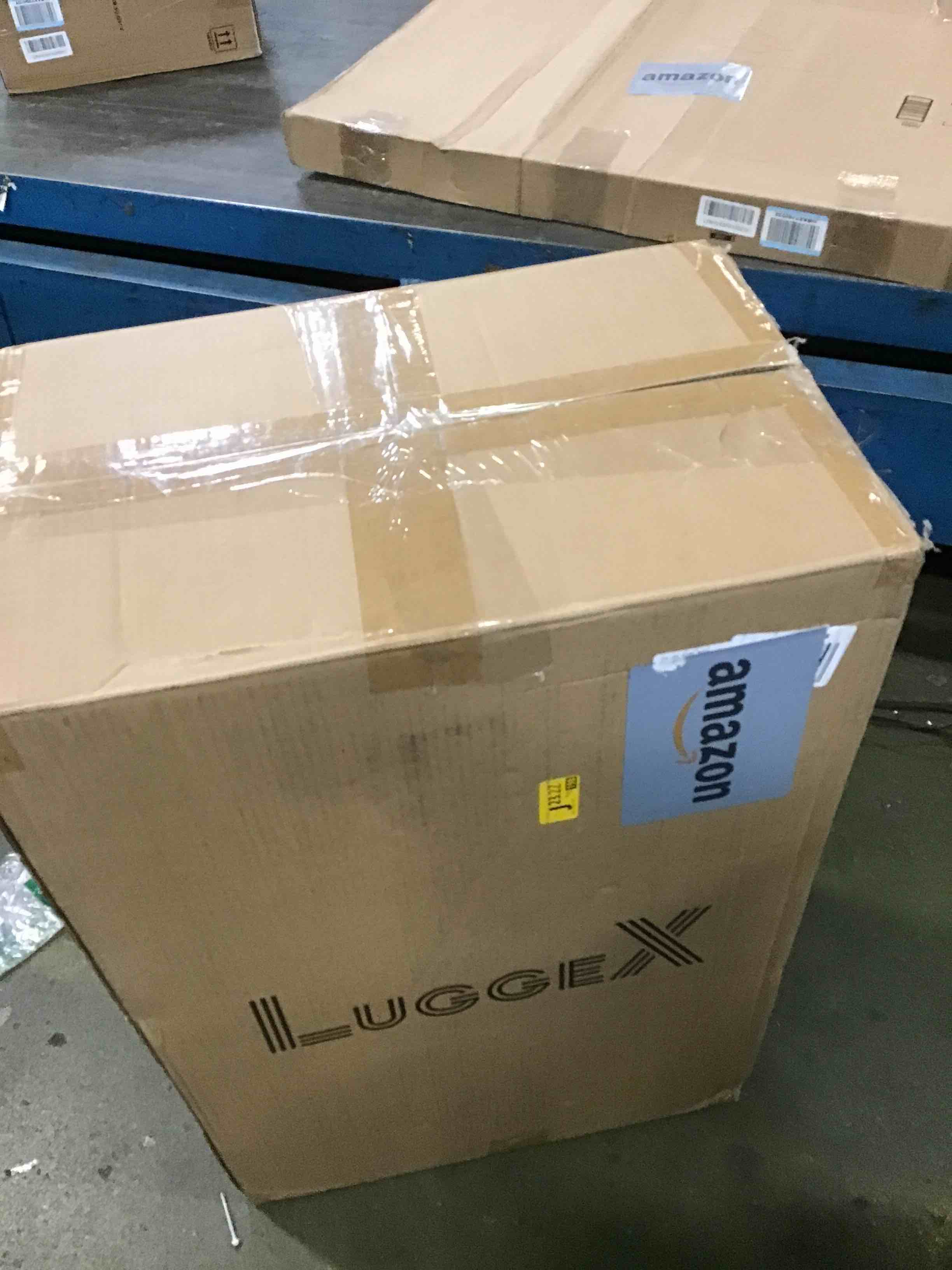https://s3.amazonaws.com/lotting-images-prod/bidfta/ORG6722477_1721490710289.jpeg