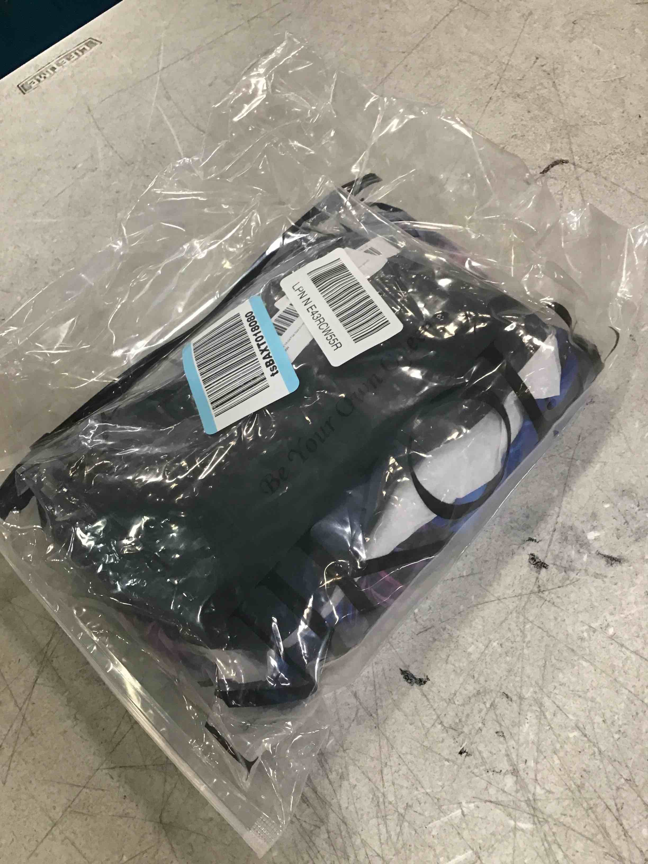 https://s3.amazonaws.com/lotting-images-prod/bidfta/ORG6723807_1721918304368.jpeg