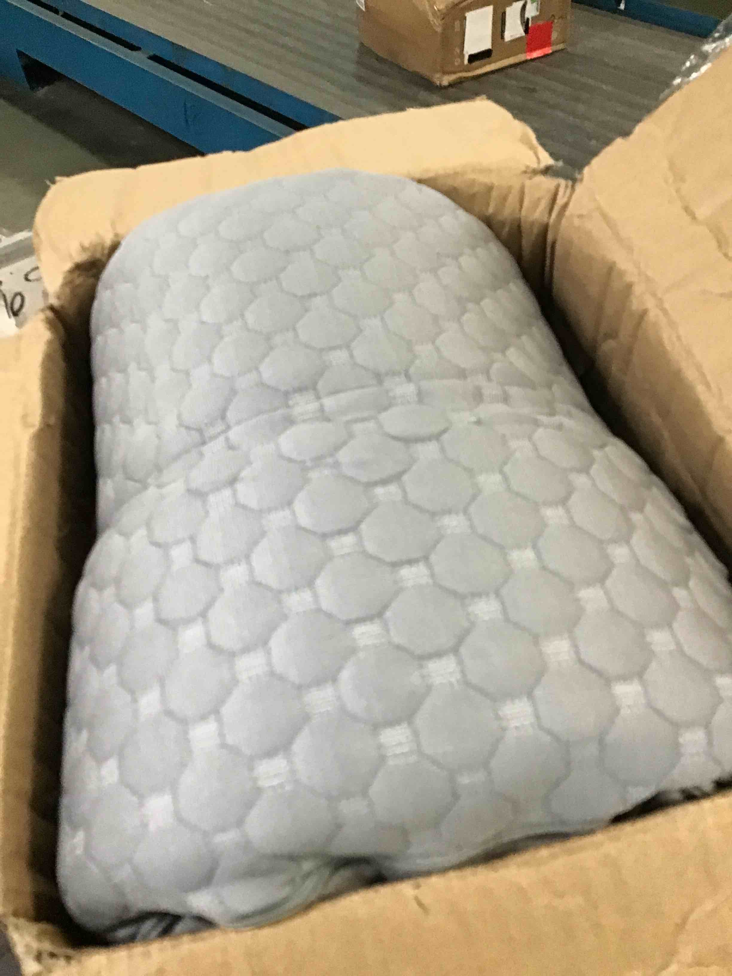 https://s3.amazonaws.com/lotting-images-prod/bidfta/ORG6724040_1722007054203.jpeg